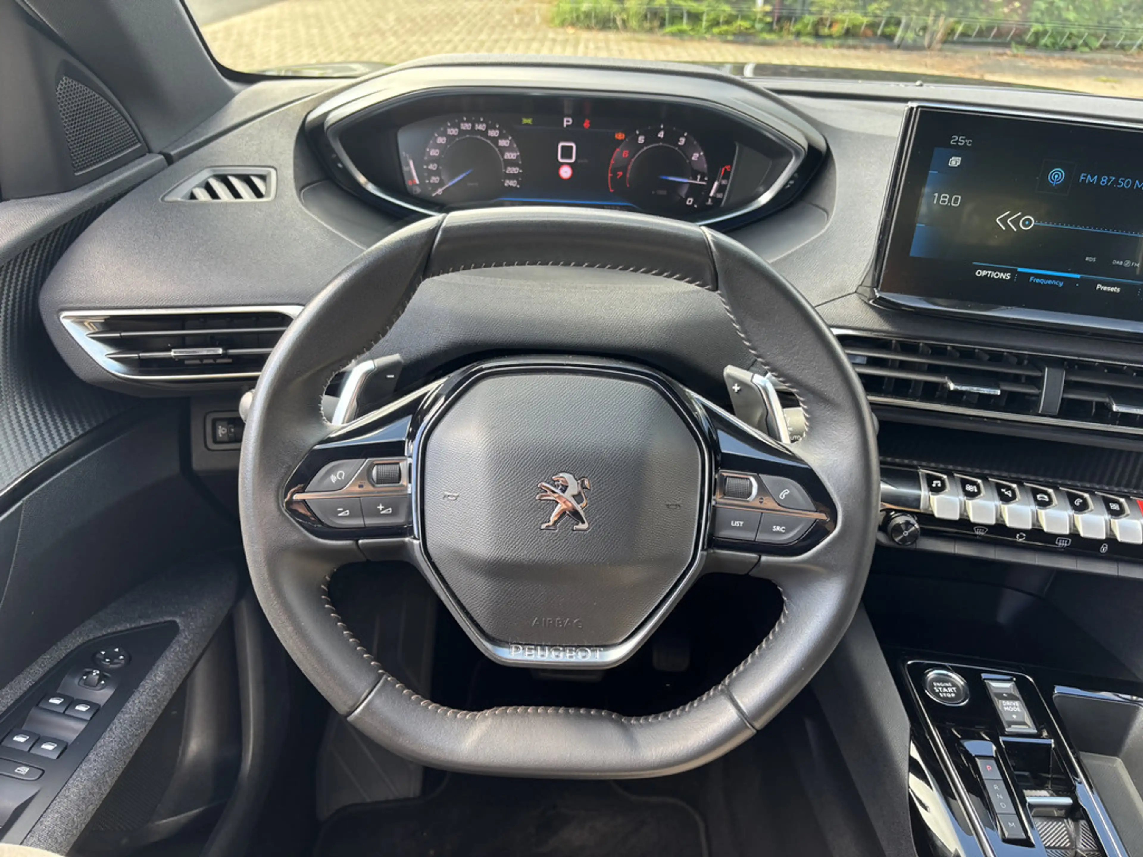 Peugeot 3008 1.2 PureTech Active Pack Business 1e-Eig. & Dealer — photo 6