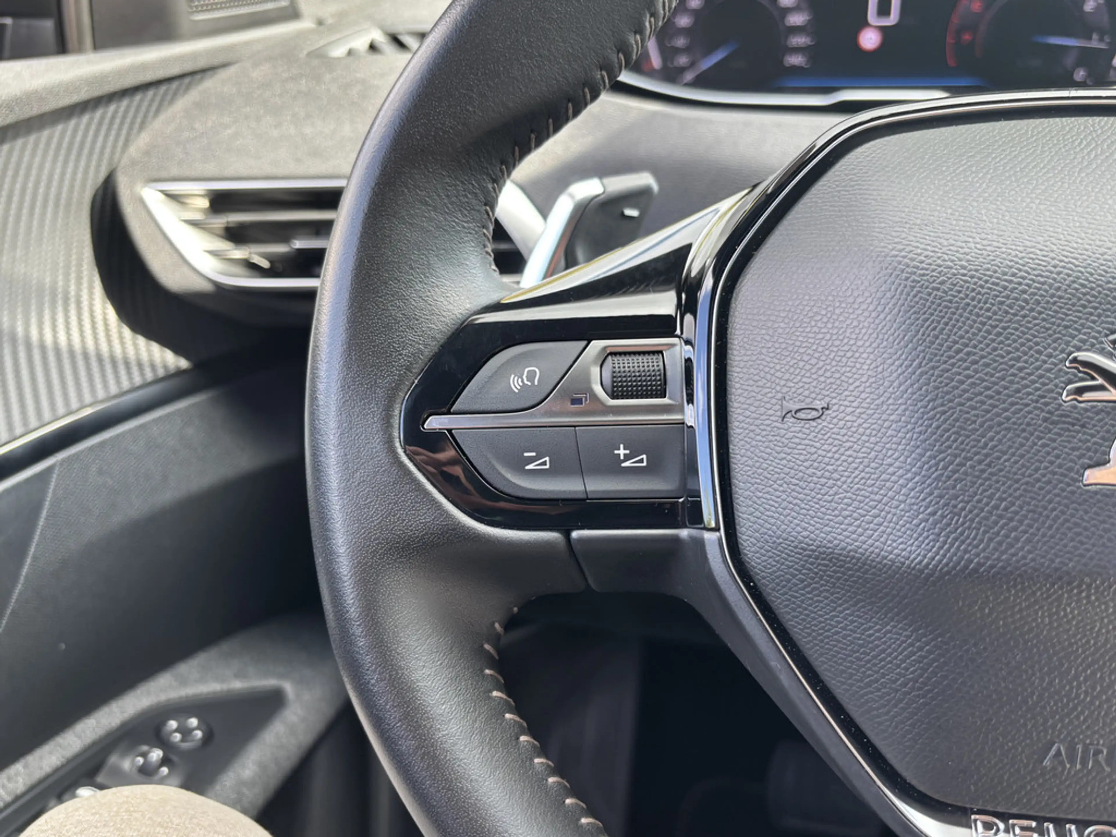 Peugeot 3008 1.2 PureTech Active Pack Business 1e-Eig. & Dealer — photo 8