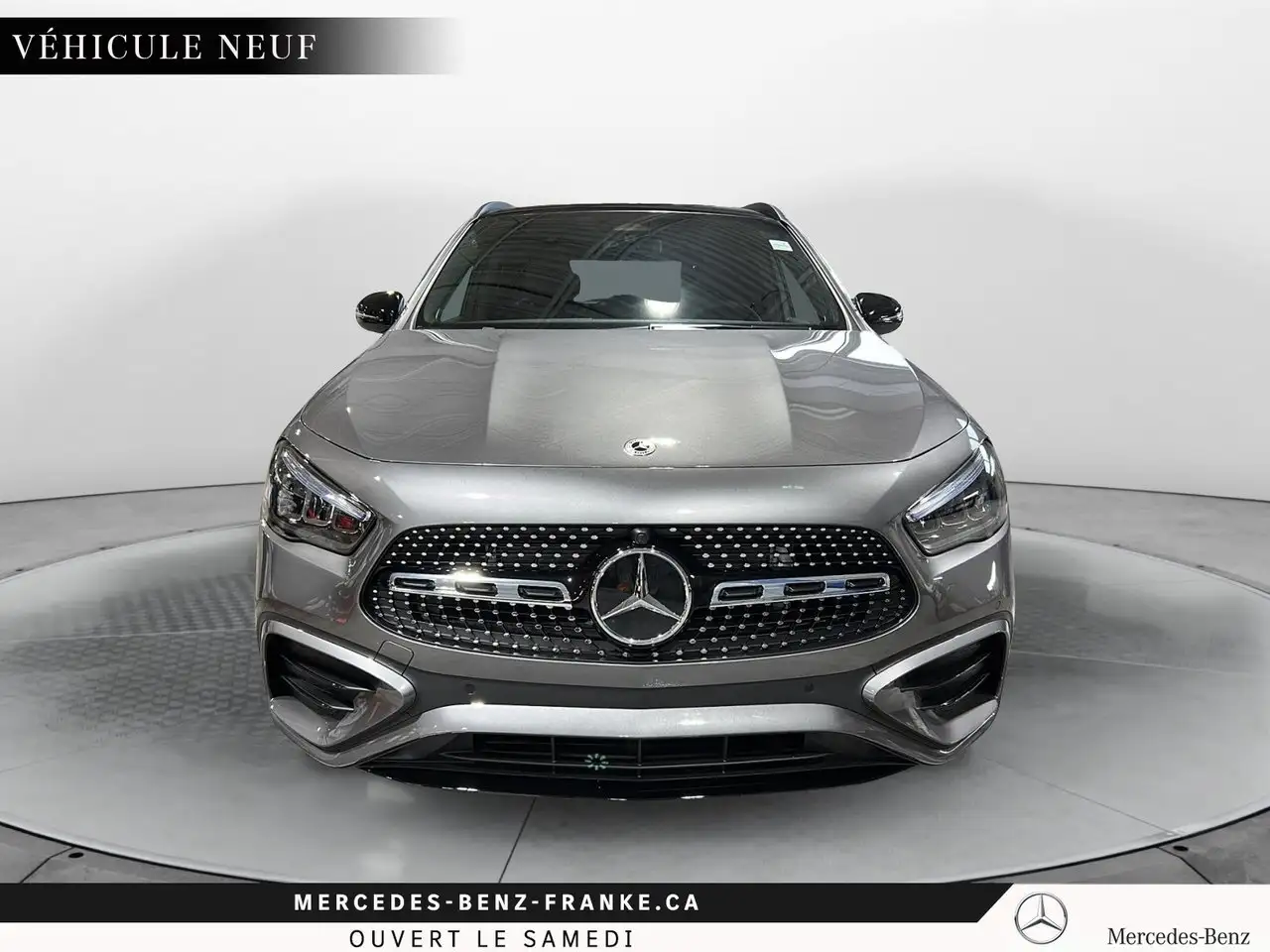 Mercedes-Benz GLA снимка Mercedes-Benz GLA