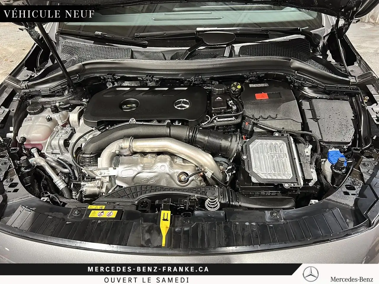 Mercedes-Benz GLA снимка Mercedes-Benz GLA