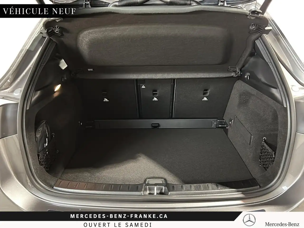 Mercedes-Benz GLA снимка Mercedes-Benz GLA