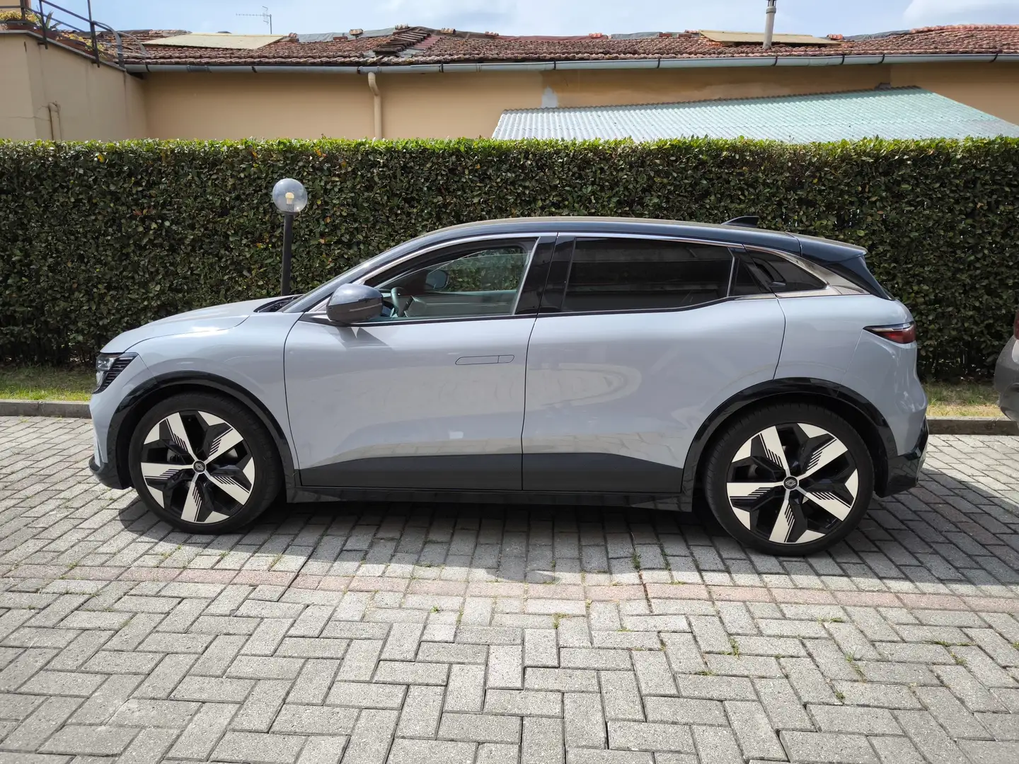 Renault Megane E-Tech Techno EV60 Optimum Charge 220cv Grigio - 1