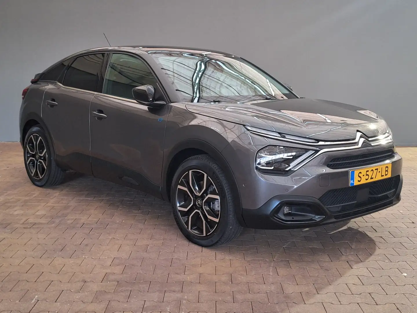 Citroen E-C4 Electric Shine Pack Business 50 kWh Panorama dak | Premium Gris - 2