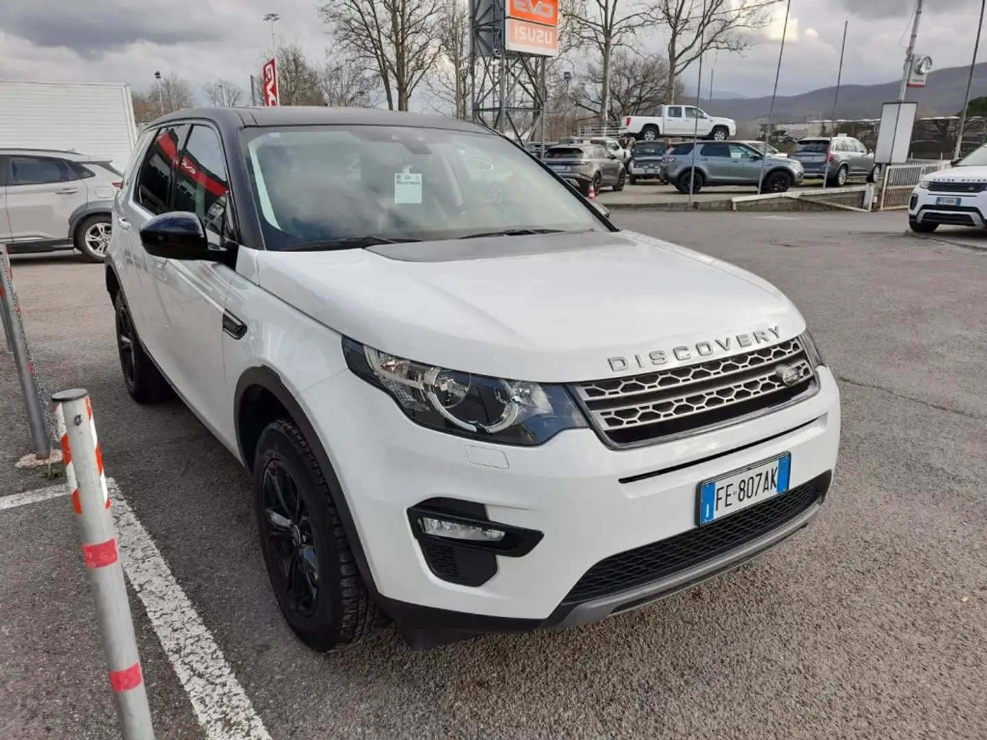 Land Rover Discovery Sport 2.0 TD4 150 CV SE Wit - 2