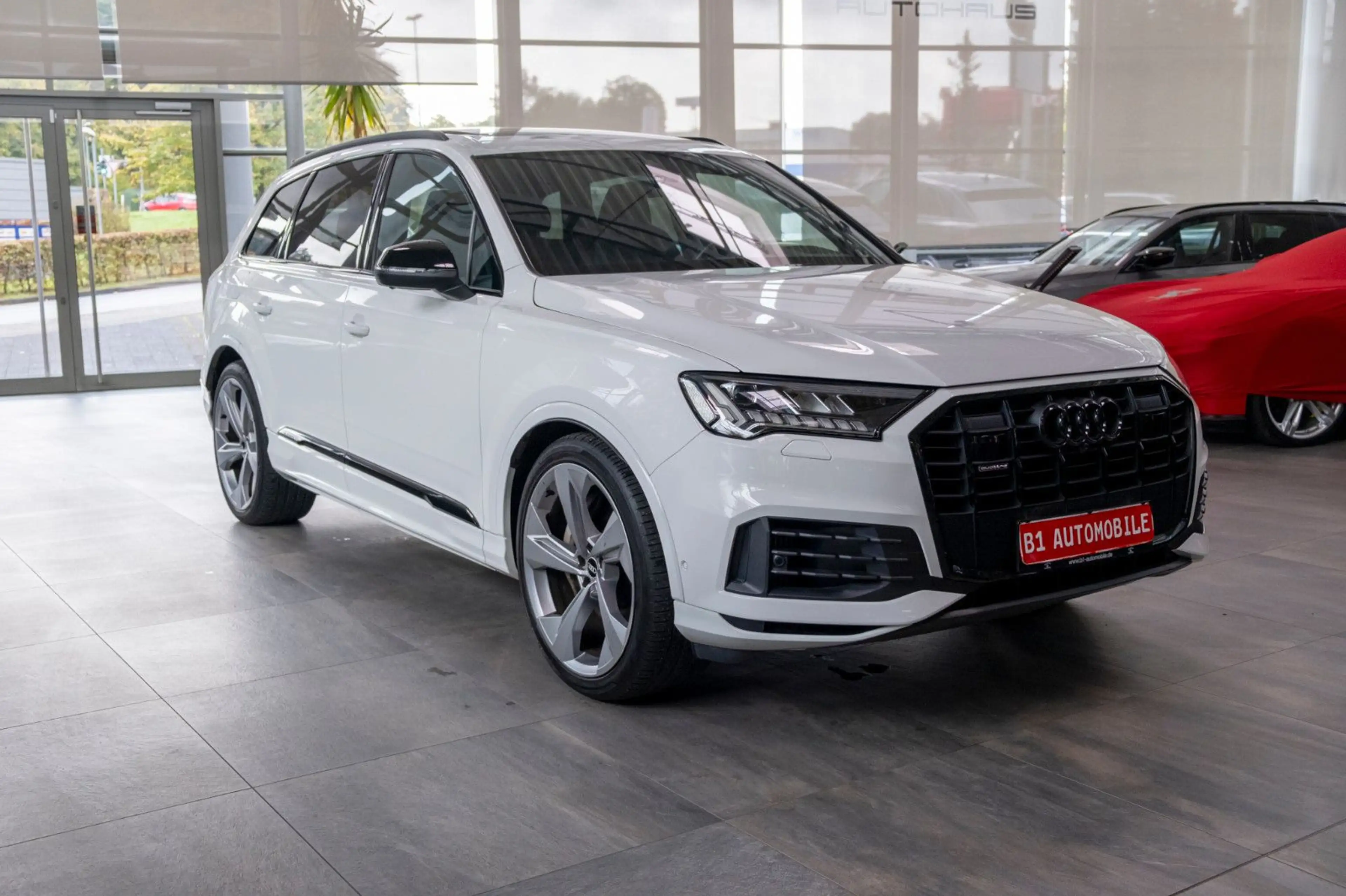 Audi Q7 55 TFSI e quattro*S-LINE*RS-SEAT*PANO*HUD*AHK — photo 3