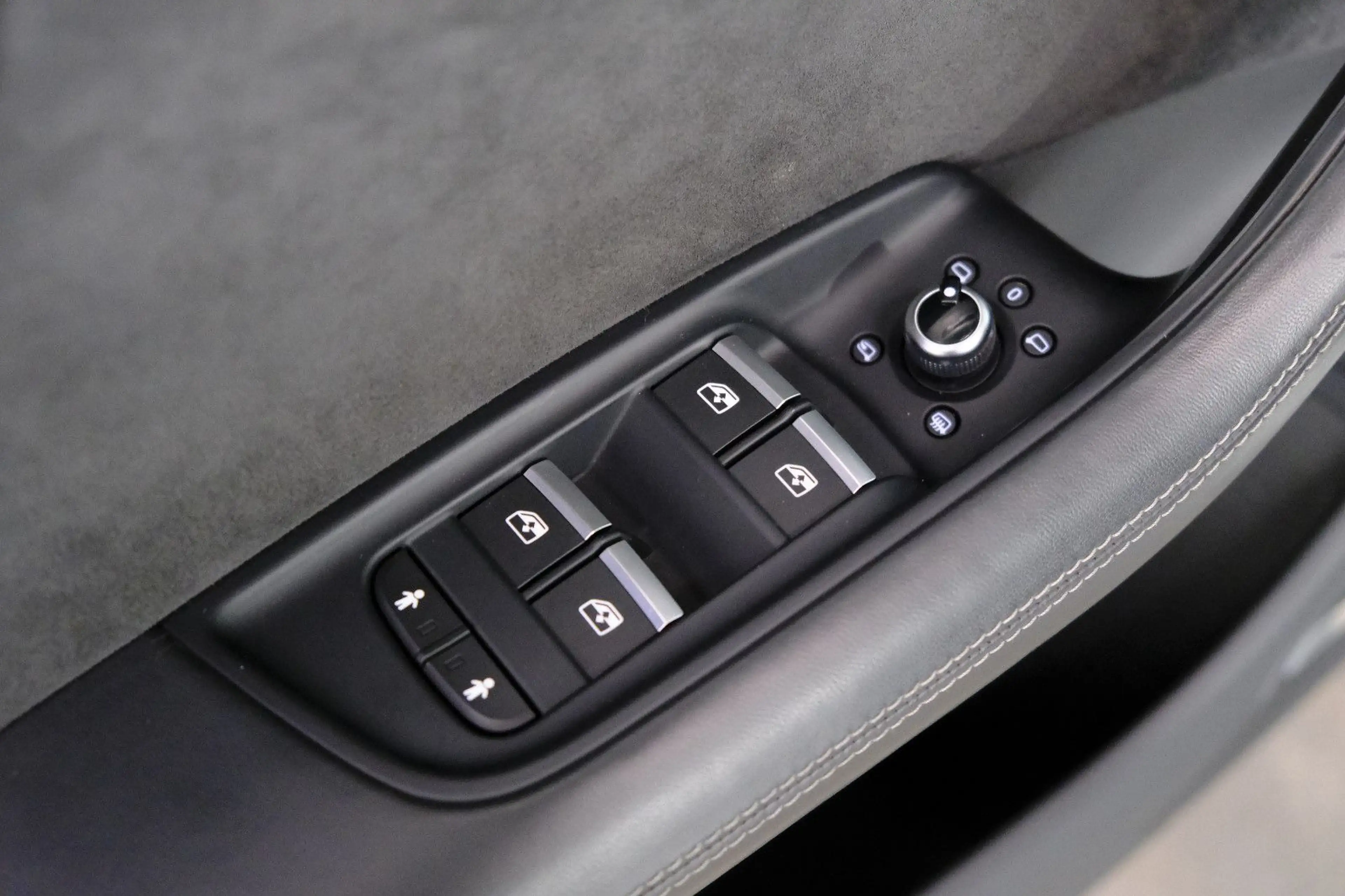Audi Q7 55 TFSI e quattro*S-LINE*RS-SEAT*PANO*HUD*AHK — photo 14