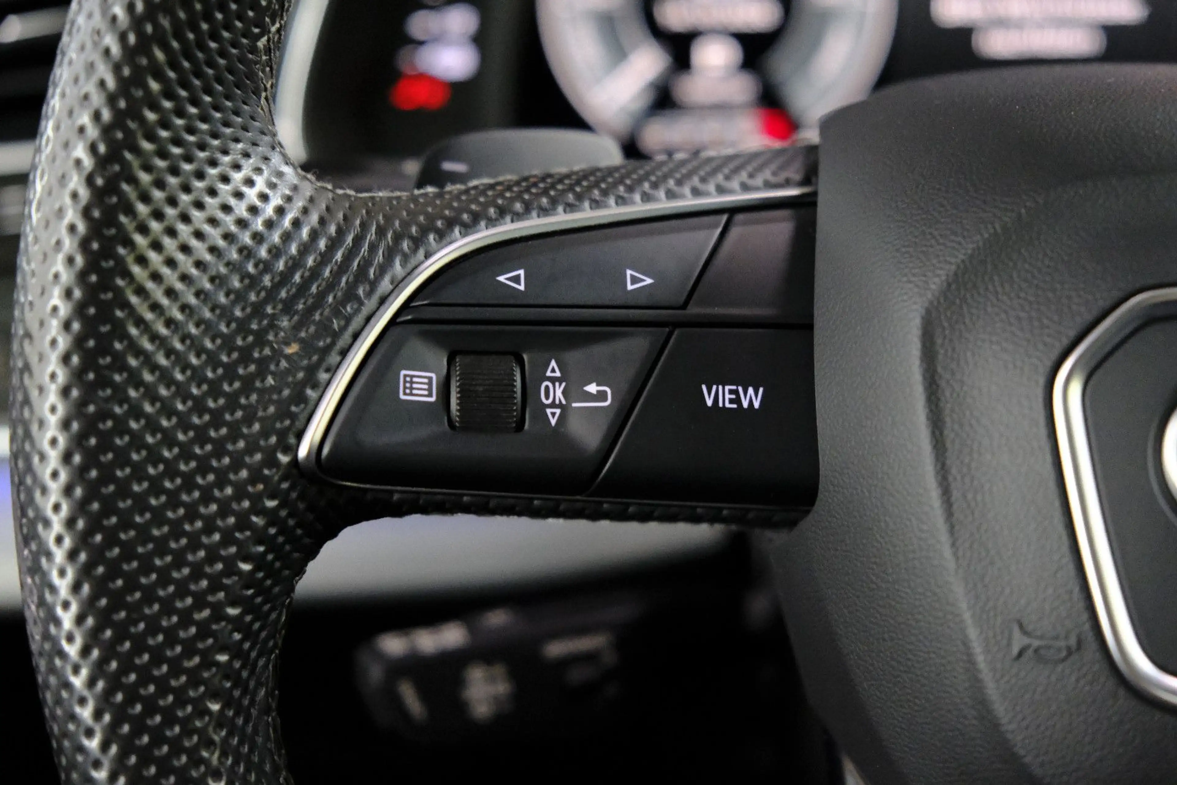 Audi Q7 55 TFSI e quattro*S-LINE*RS-SEAT*PANO*HUD*AHK — photo 10