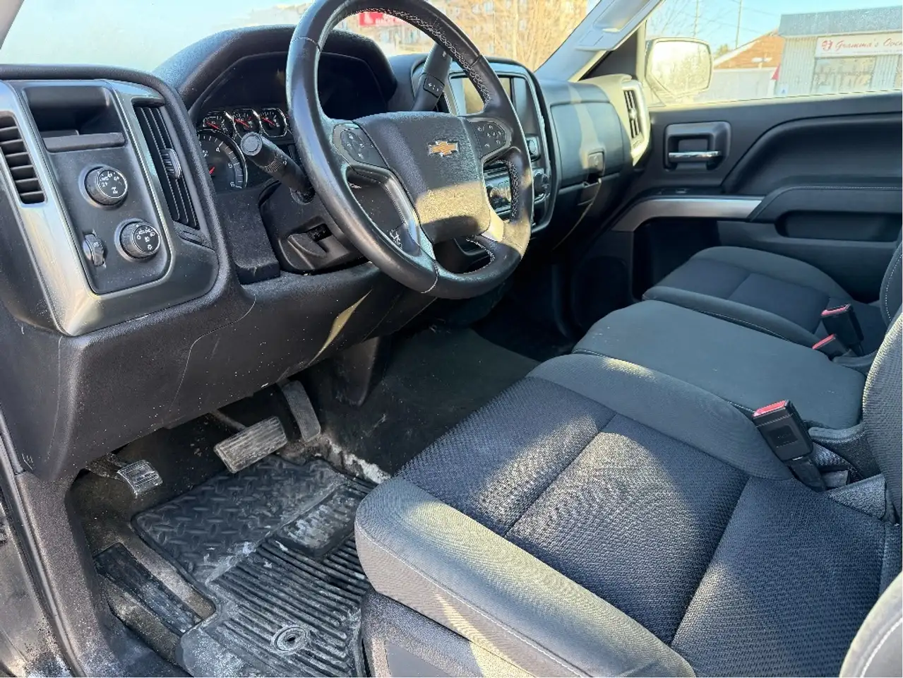 Chevrolet Silverado 1500 снимка Chevrolet Silverado 1500