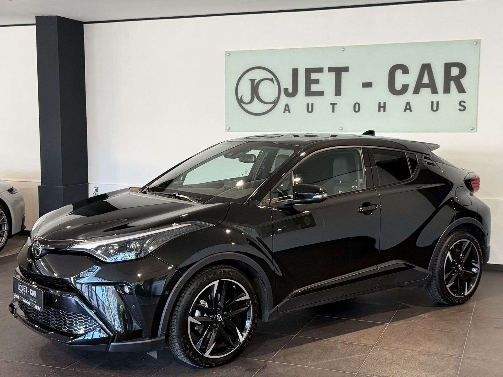Second hand Toyota C-Hr 2.0