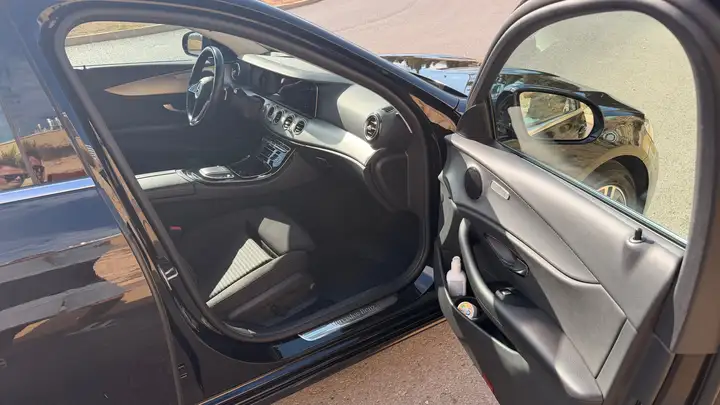 Mercedes-Benz Clase E 2022, foto 12