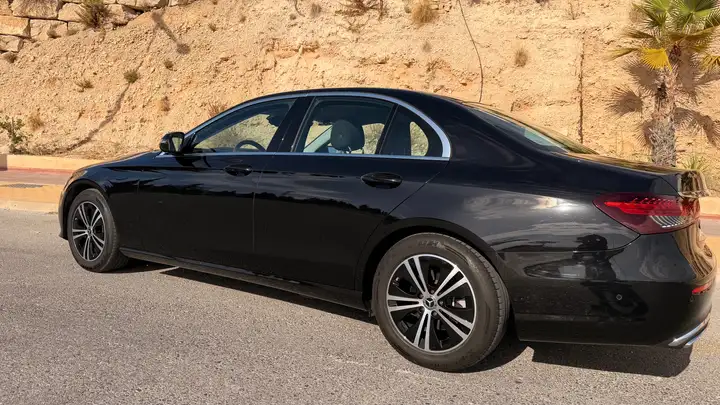 Mercedes-Benz Clase E 2022, foto 17