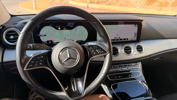 Mercedes-Benz Clase E 2022, foto 2