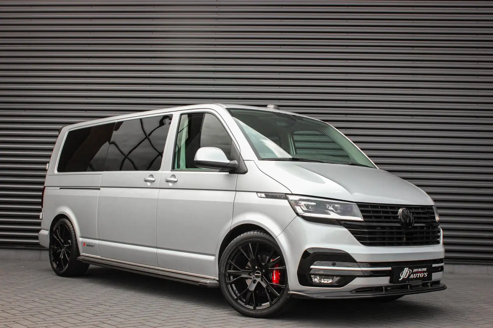 Volkswagen Transporter 2.0 TDI L2H1 BULLI DUBBEL CABINE 150PK DSG 2020 / Plateado - 2