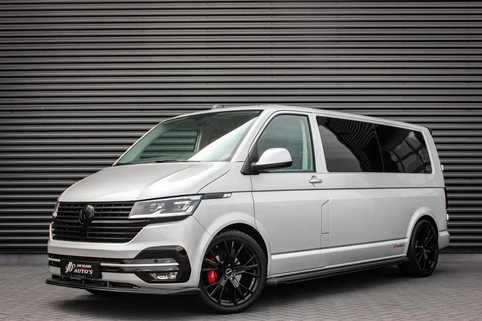 Volkswagen Transporter 2.0 TDI L2H1 BULLI DUBBEL CABINE 150PK DSG 2020 / Plateado - 1