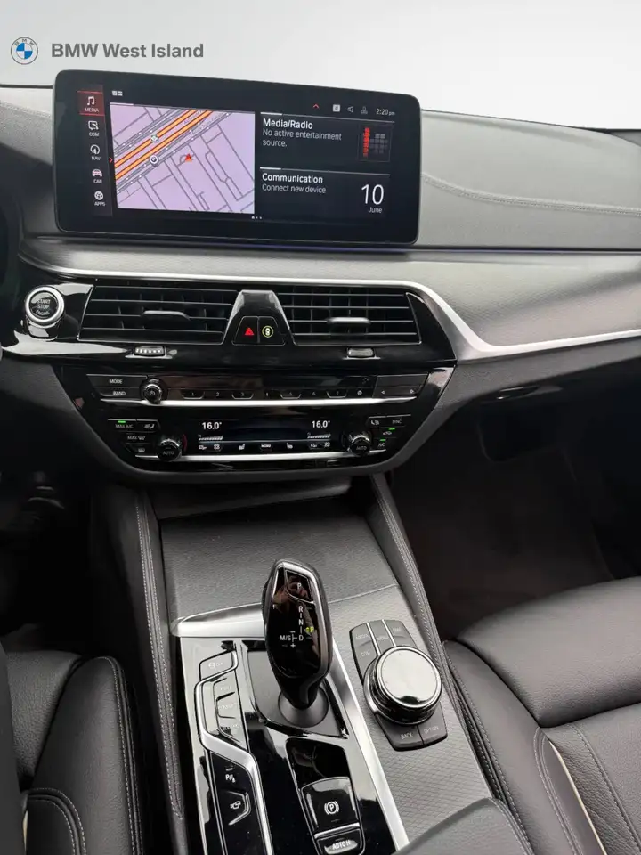BMW 5 Series снимка BMW 5 Series