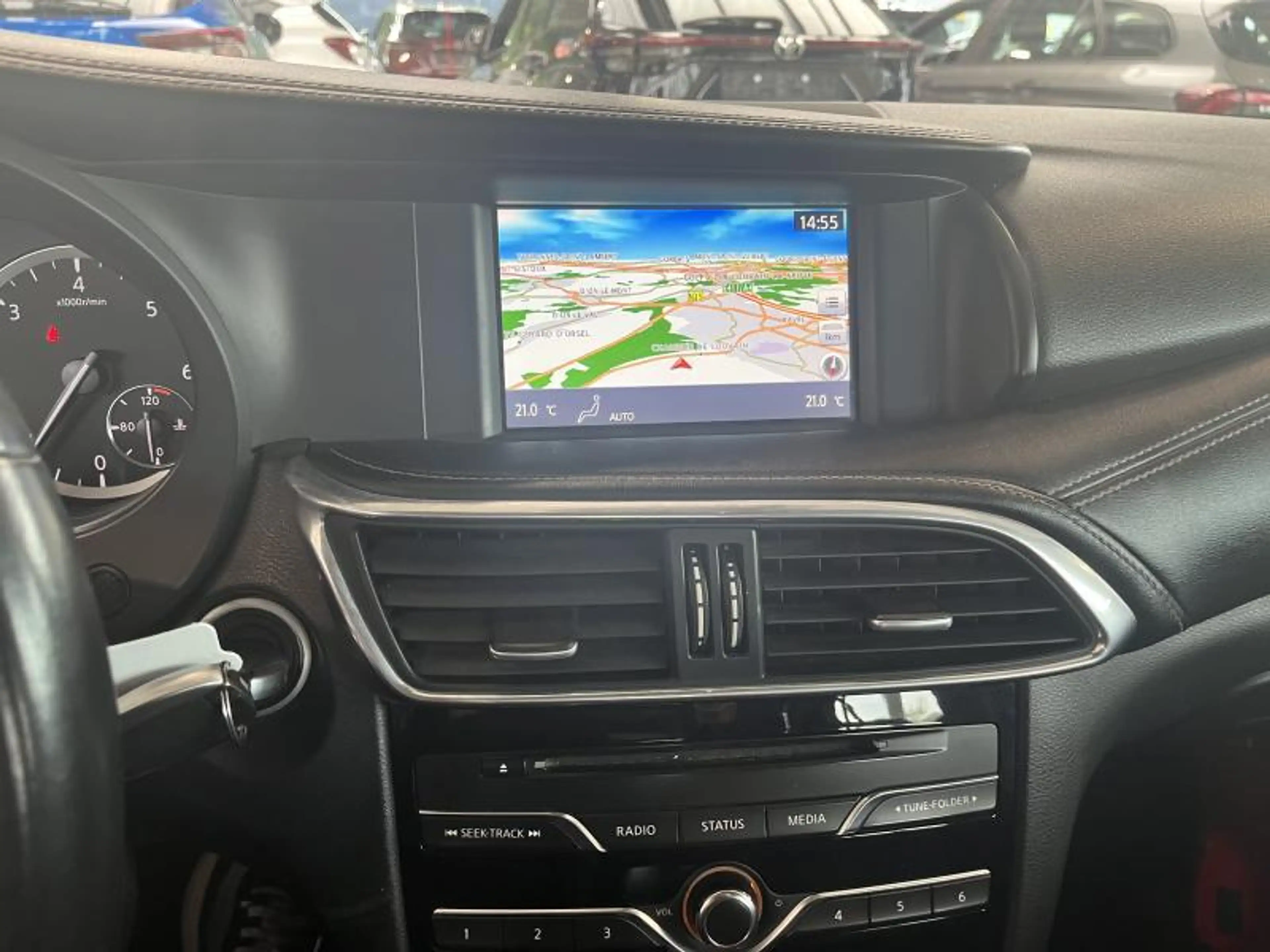 Infiniti Q30 1.5 DCI — photo 13
