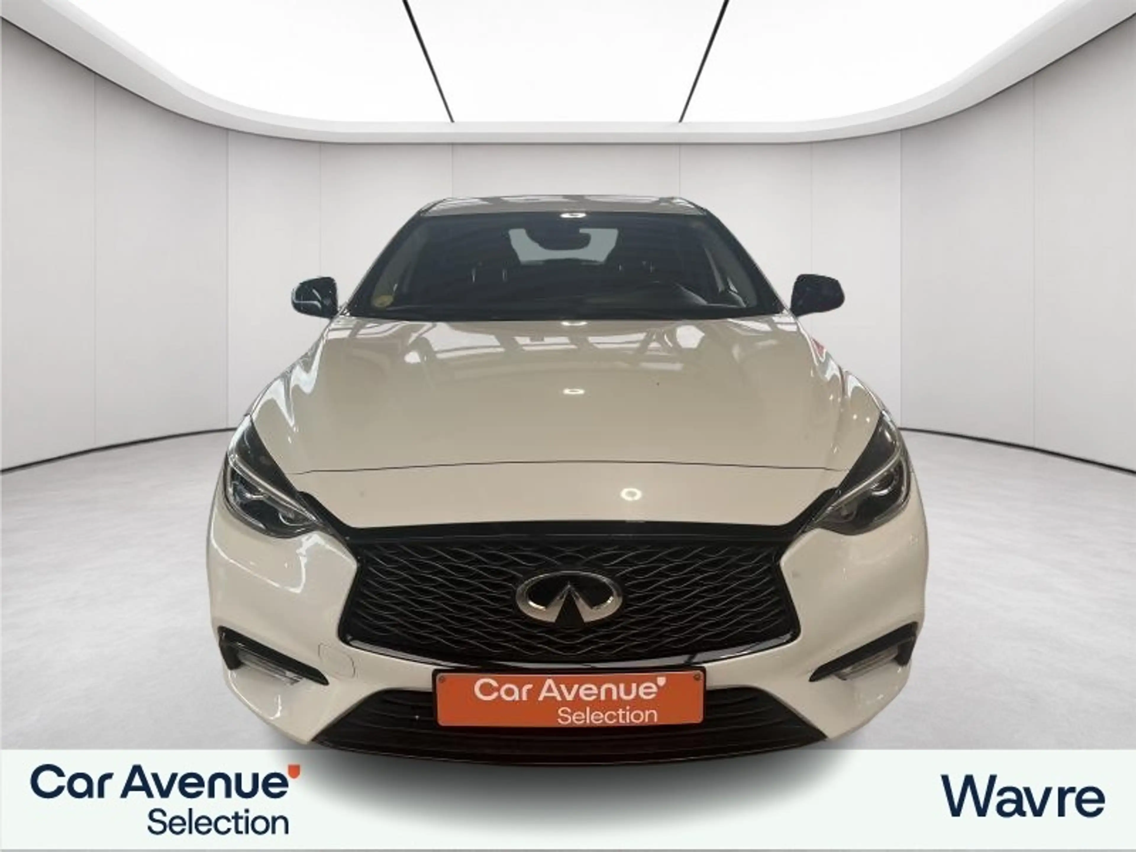 Infiniti Q30 1.5 DCI — photo 2