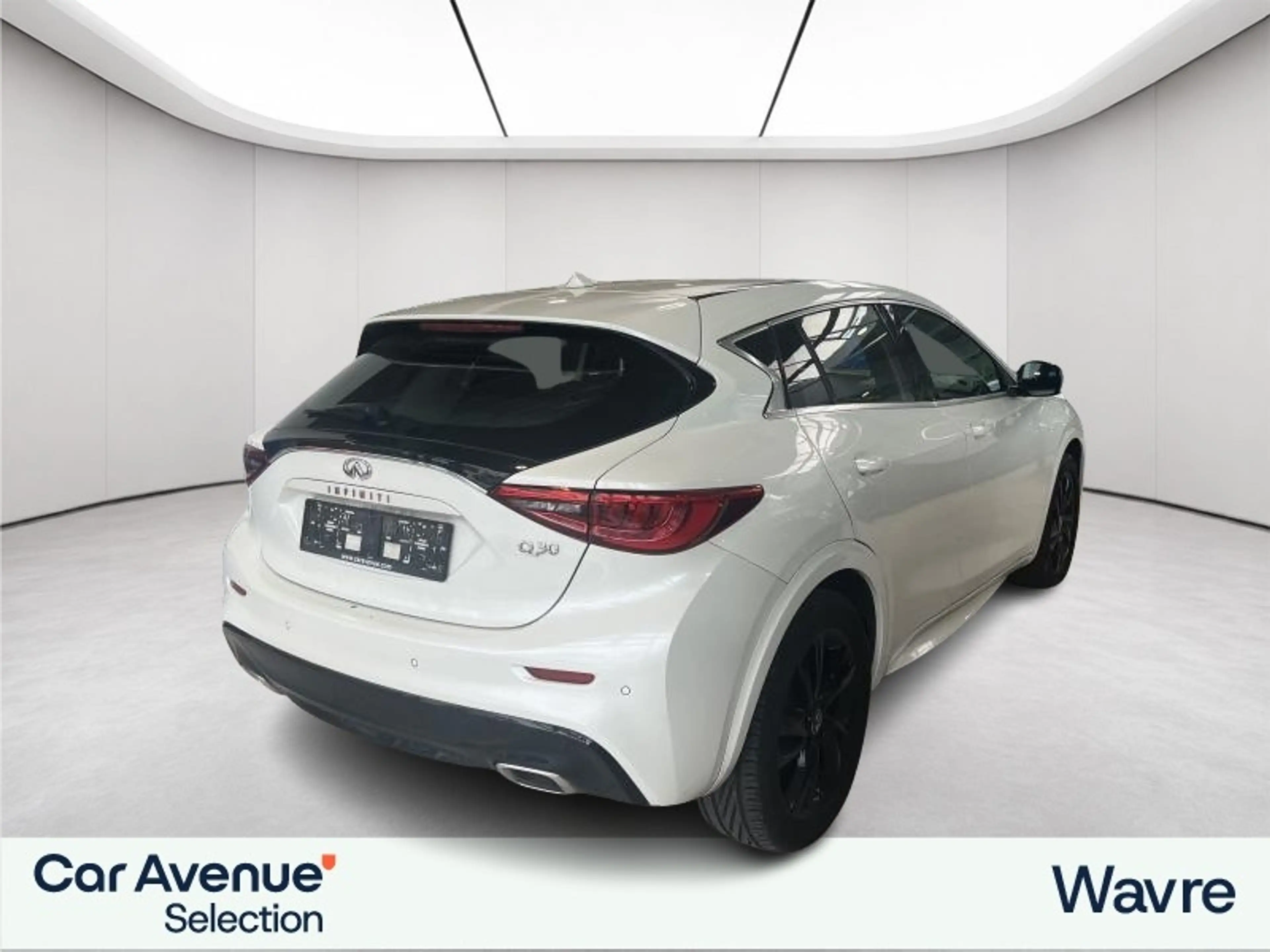 Infiniti Q30 1.5 DCI — photo 6