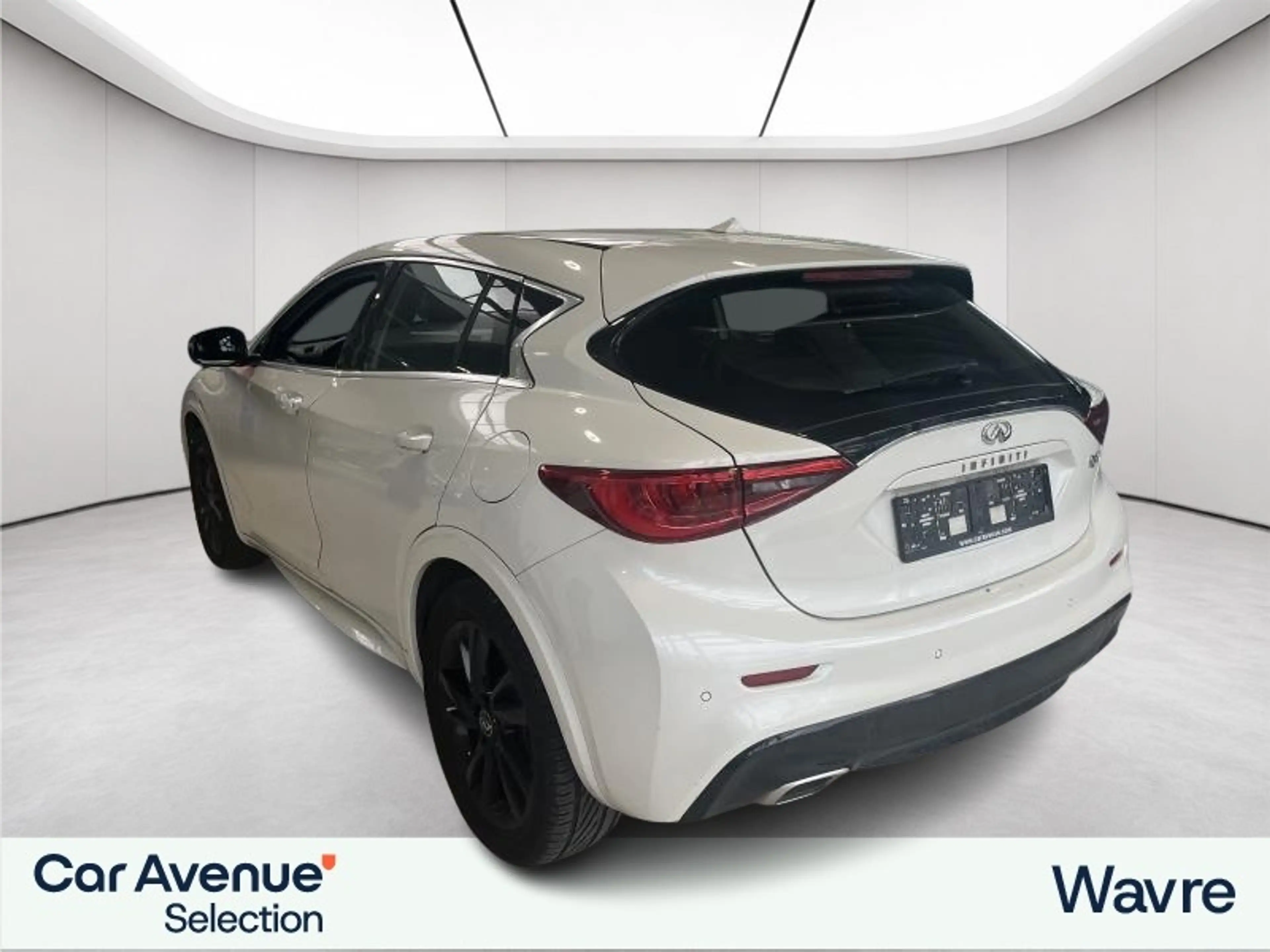 Infiniti Q30 1.5 DCI — photo 4