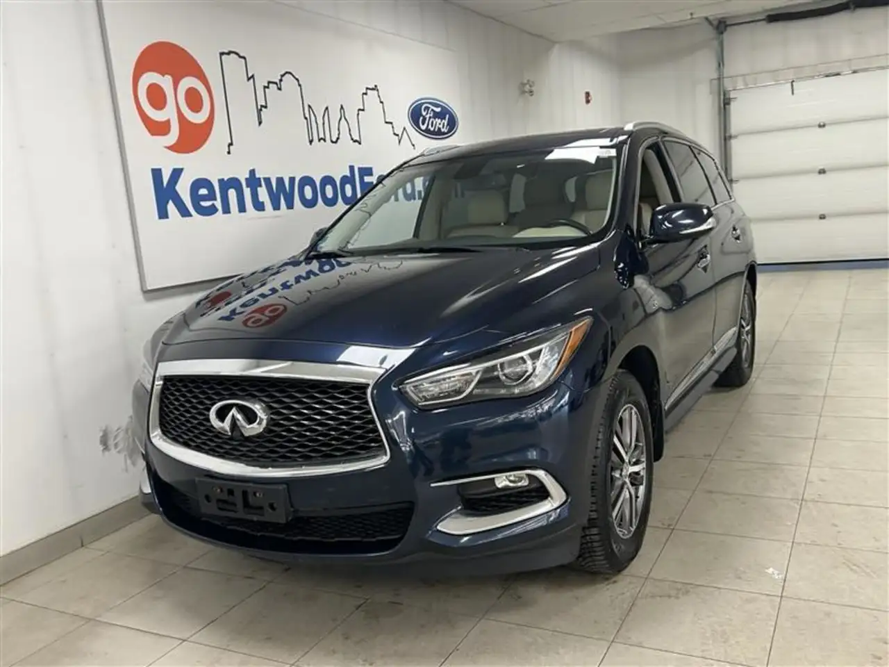 Infiniti QX60 снимка Infiniti QX60