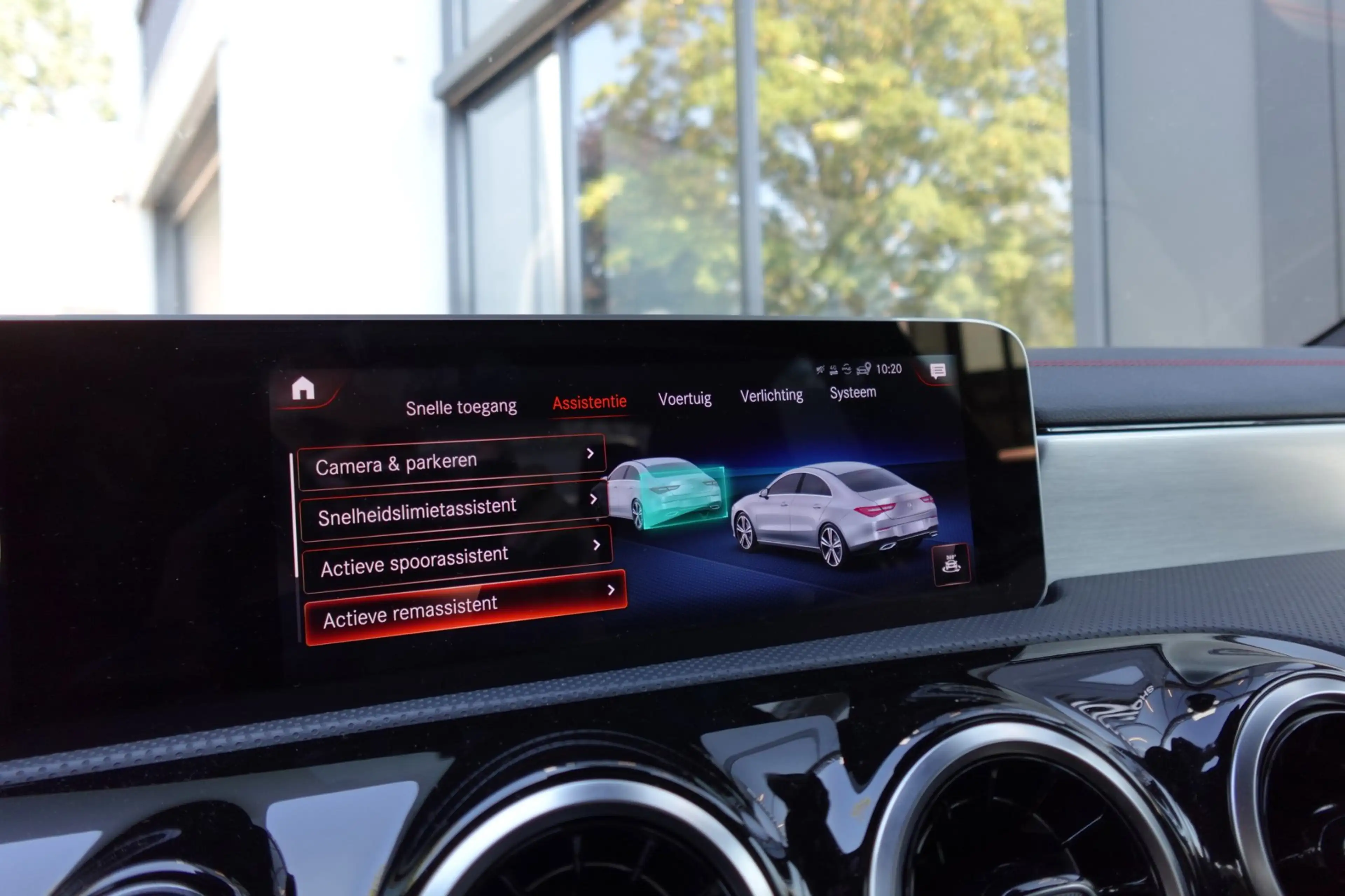 Mercedes-Benz CLA 220 Advantage CAM PDC NAVI — photo 12