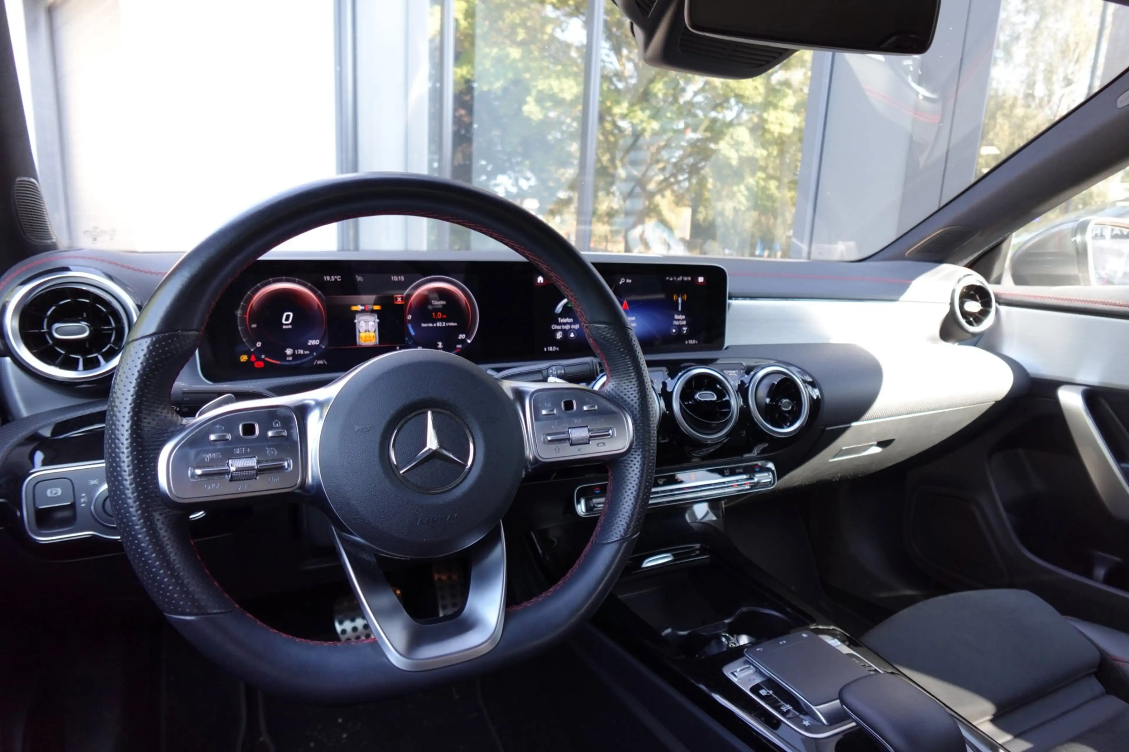 Mercedes-Benz CLA 220 Advantage CAM PDC NAVI — photo 3