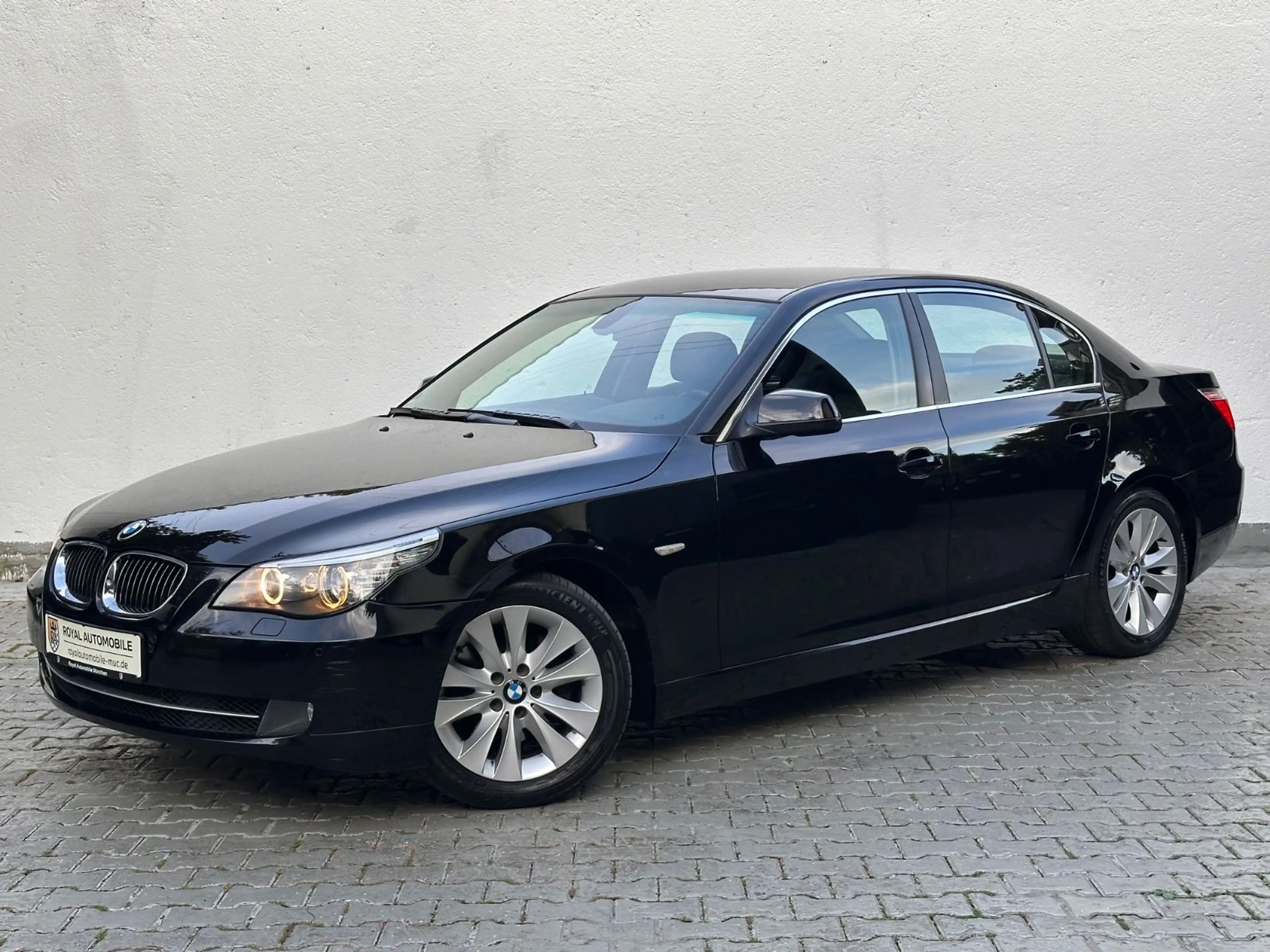 BMW 525 d Limousine Sport-Paket/NAVI/TEILLEDER/XENON