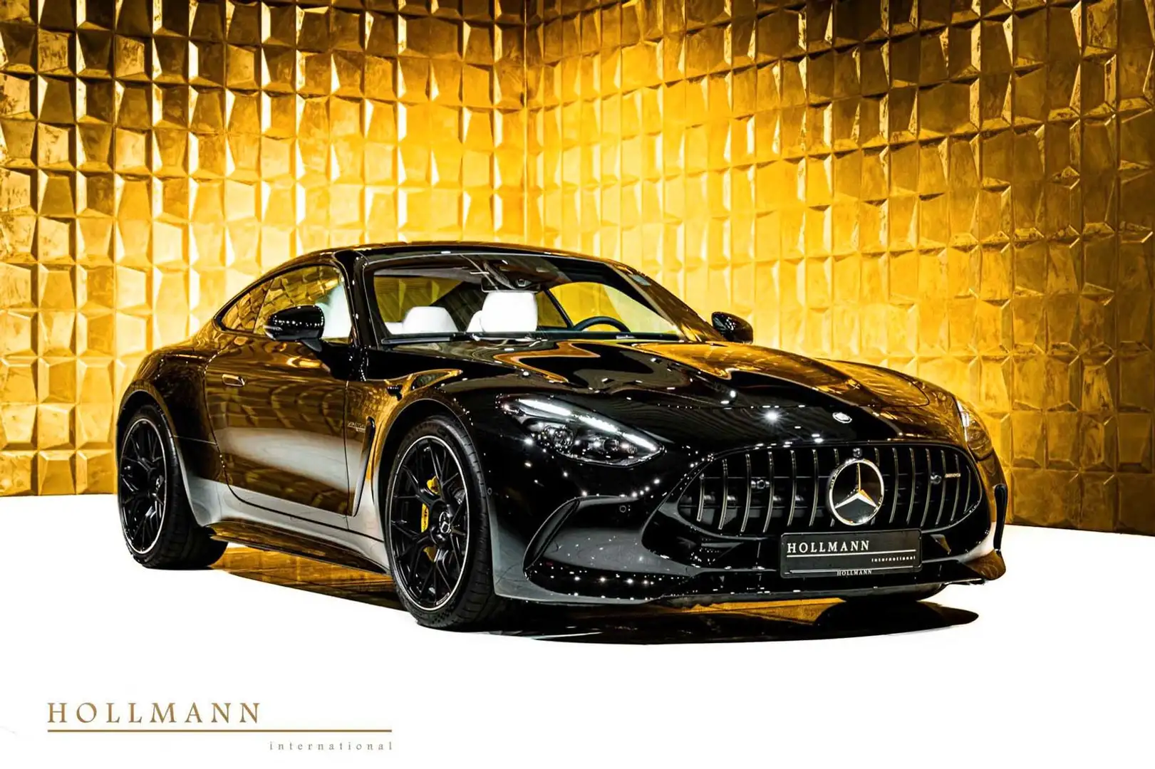 Mercedes-Benz AMG GT 63 4MATIC COUPE + BURMESTER + PANORAMIC Černá - 1