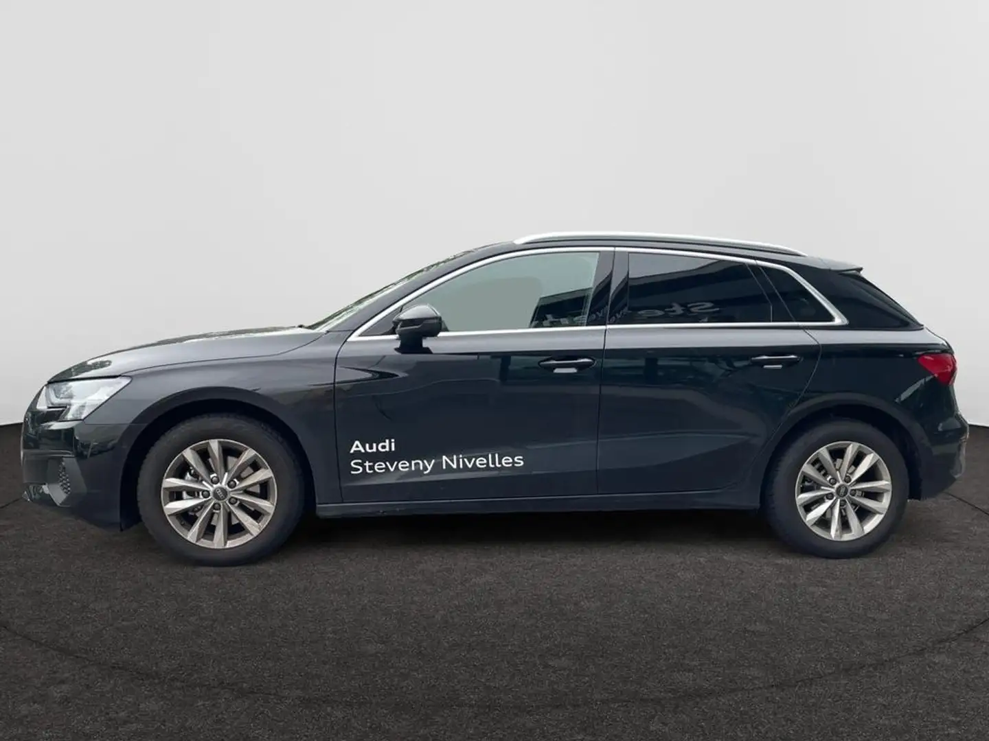 Audi A3 Sportback Audi A3 Sportback 30 TFSI 81(110) kW(PS) S tronic Zwart - 2