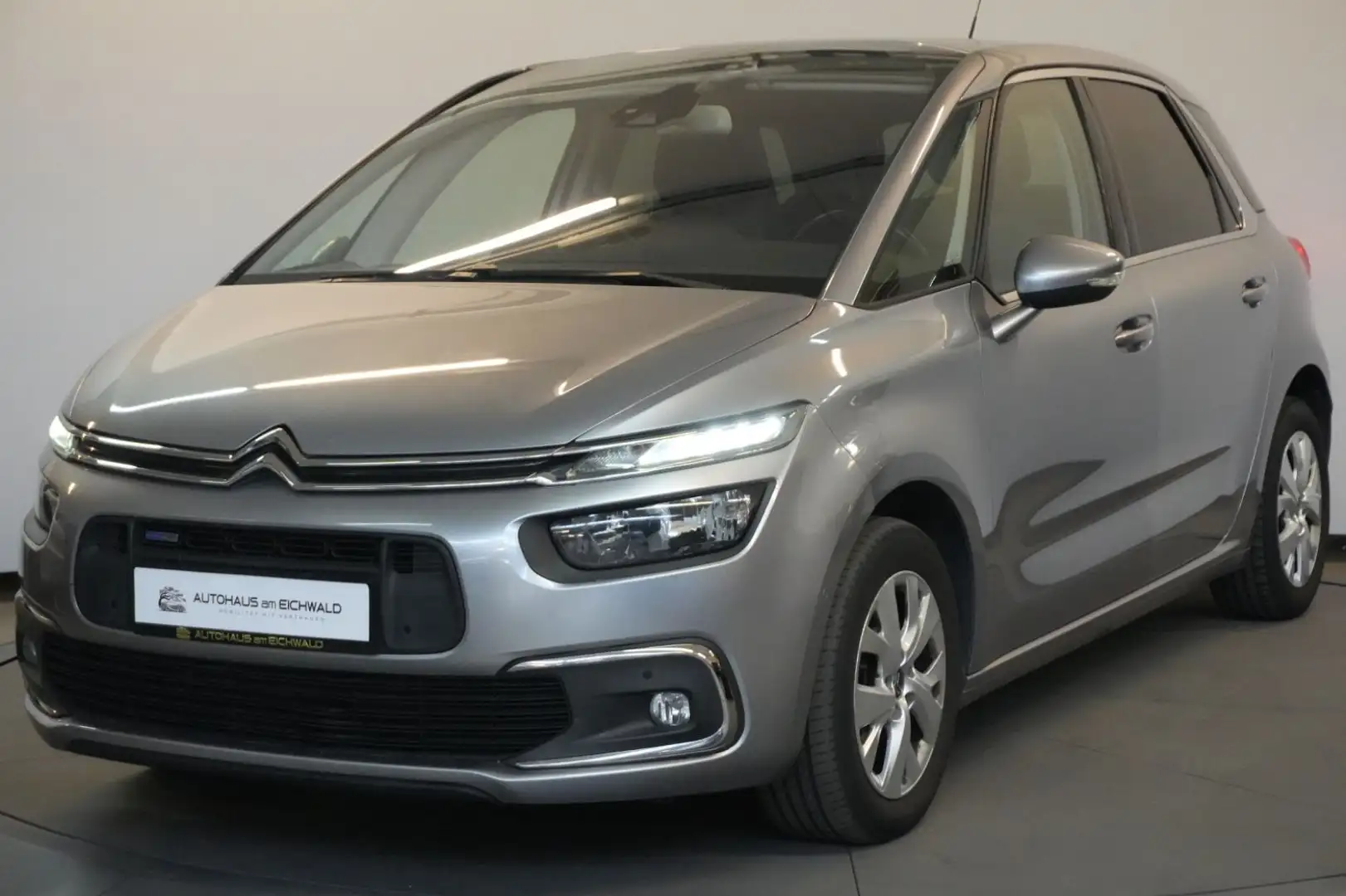 Citroen C4 Picasso 1.2 PureTech Feel  PDC AID CarPlay Grau - 1