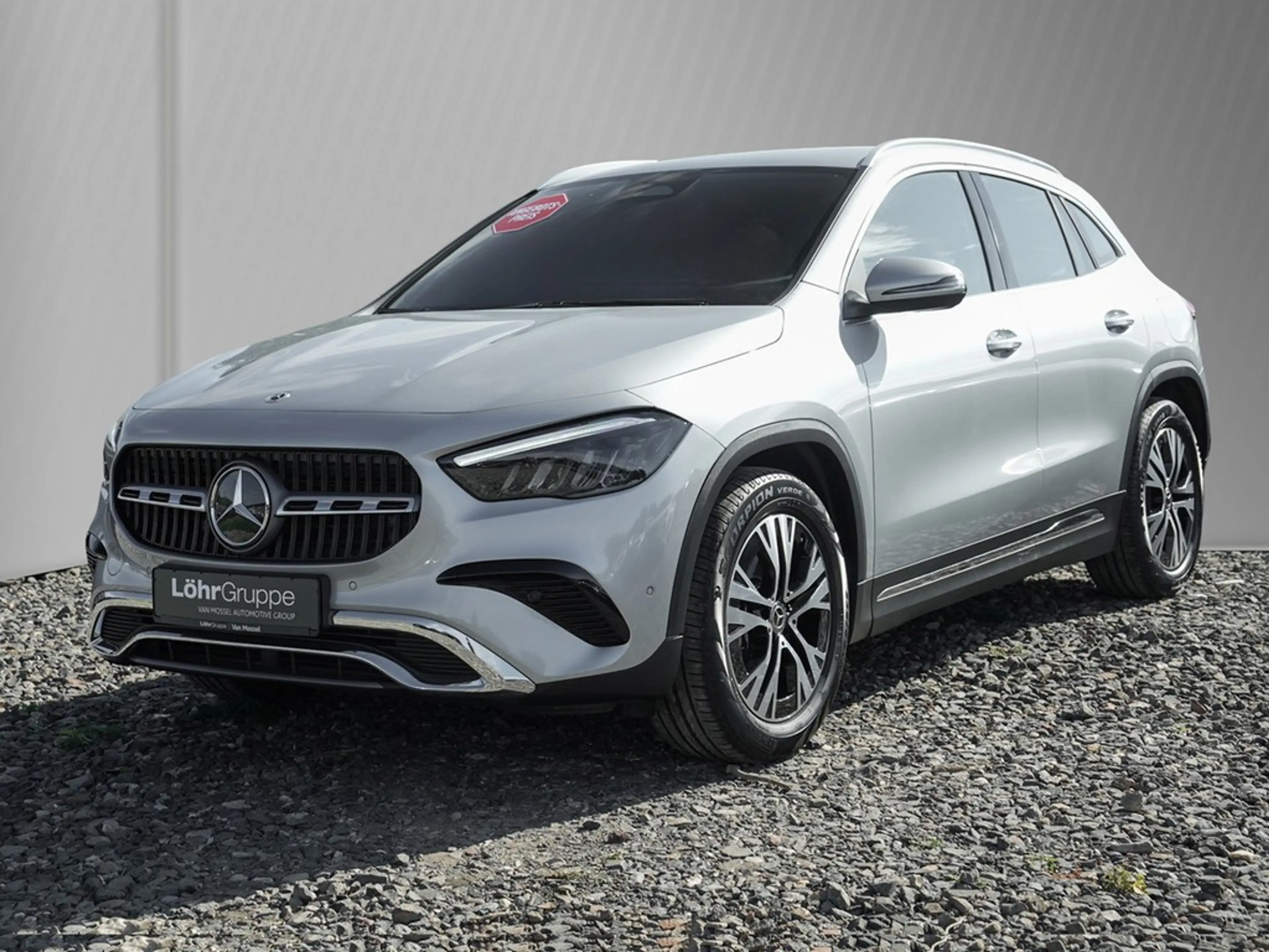Mercedes-Benz GLA 200 Desingpaket Advanced *LED*AHK*Navi*Kamera*Kessy... — photo 2