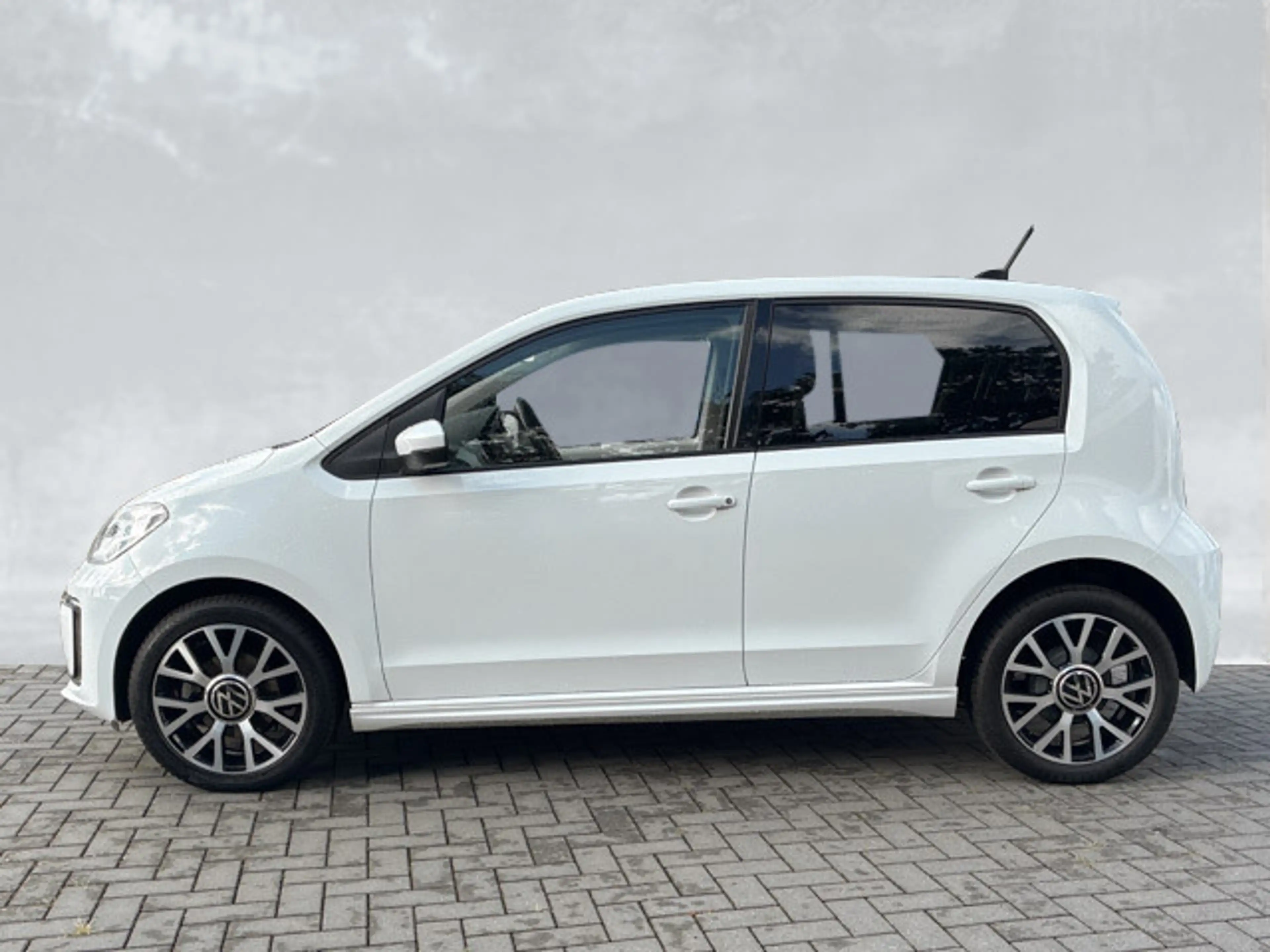 Volkswagen e-up! move up! PDC hinten SHZ — photo 4