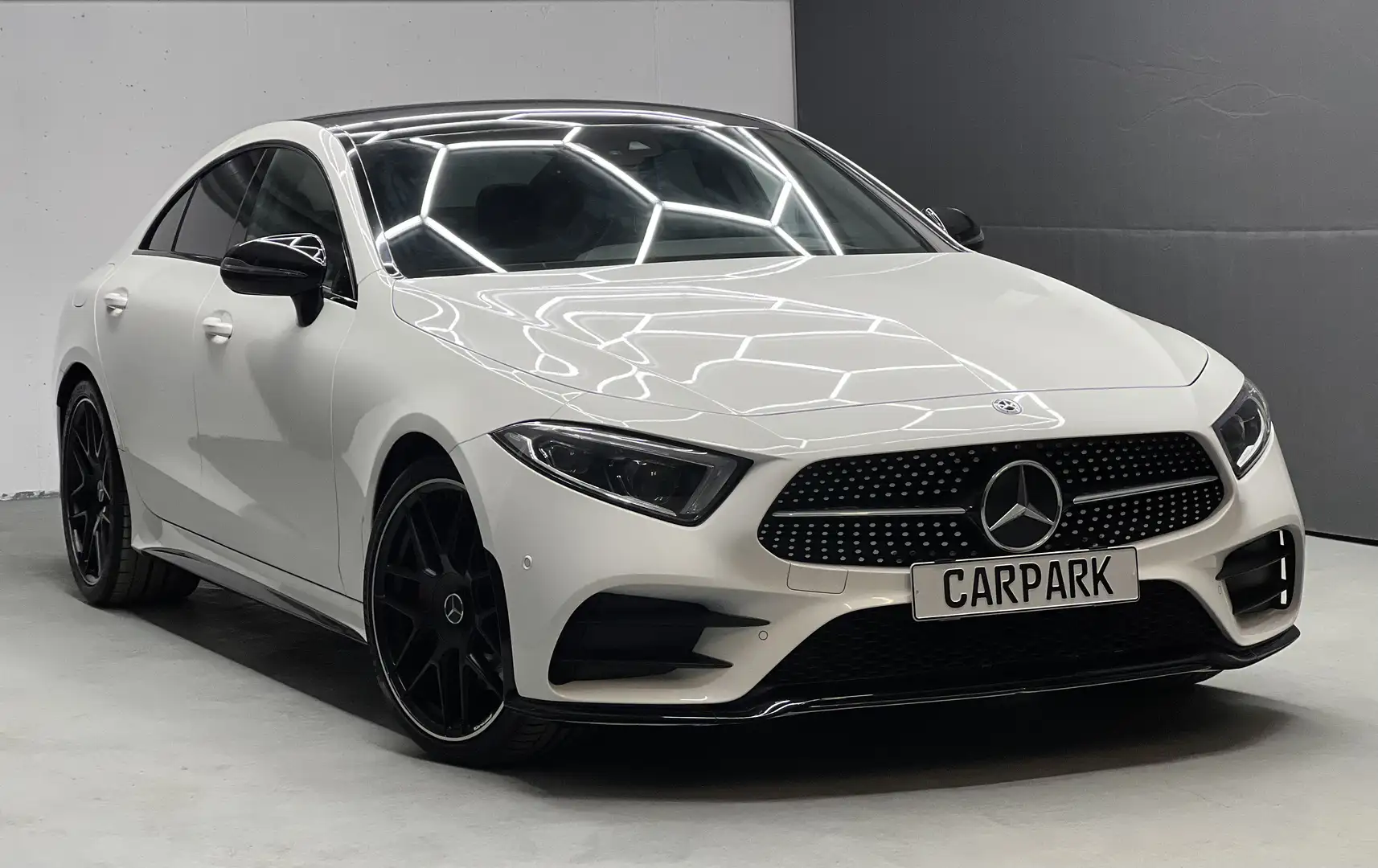Mercedes-Benz CLS 300 CLS 300 d AMG Paket Blanco - 1