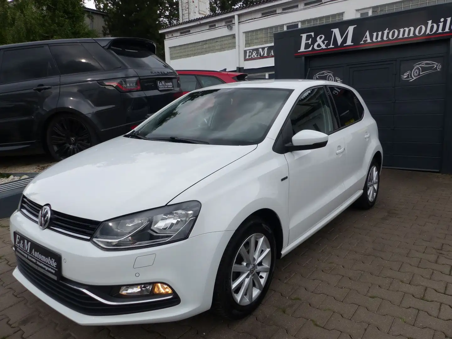 Volkswagen Polo V Lounge Automatik*NUR 56.049KM*PDC*SHZ*ALU Weiß - 1