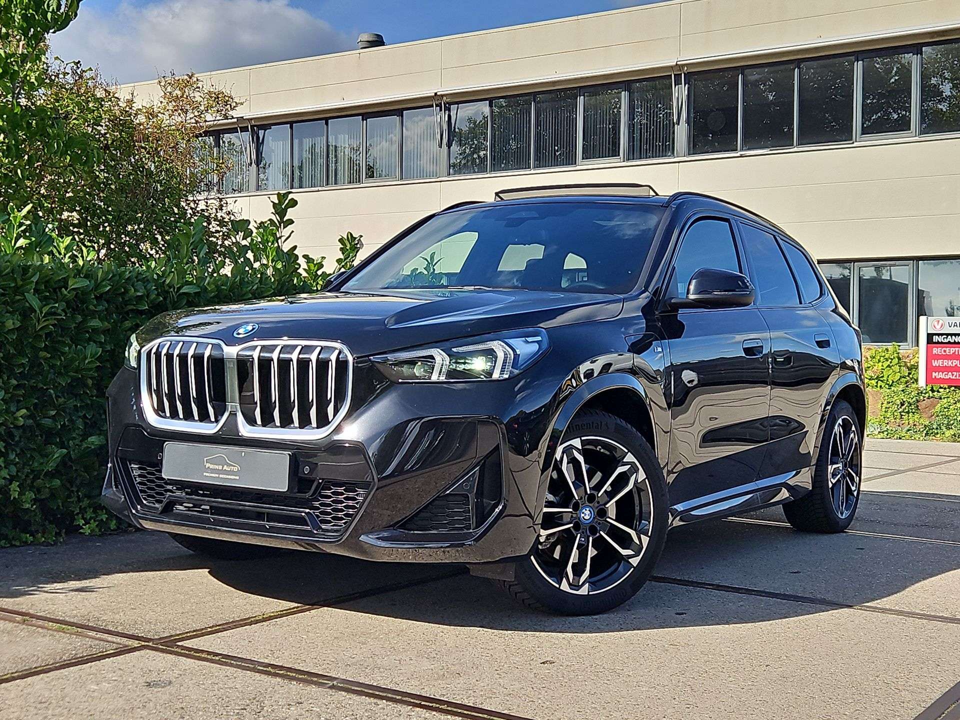 2024 BMW X1