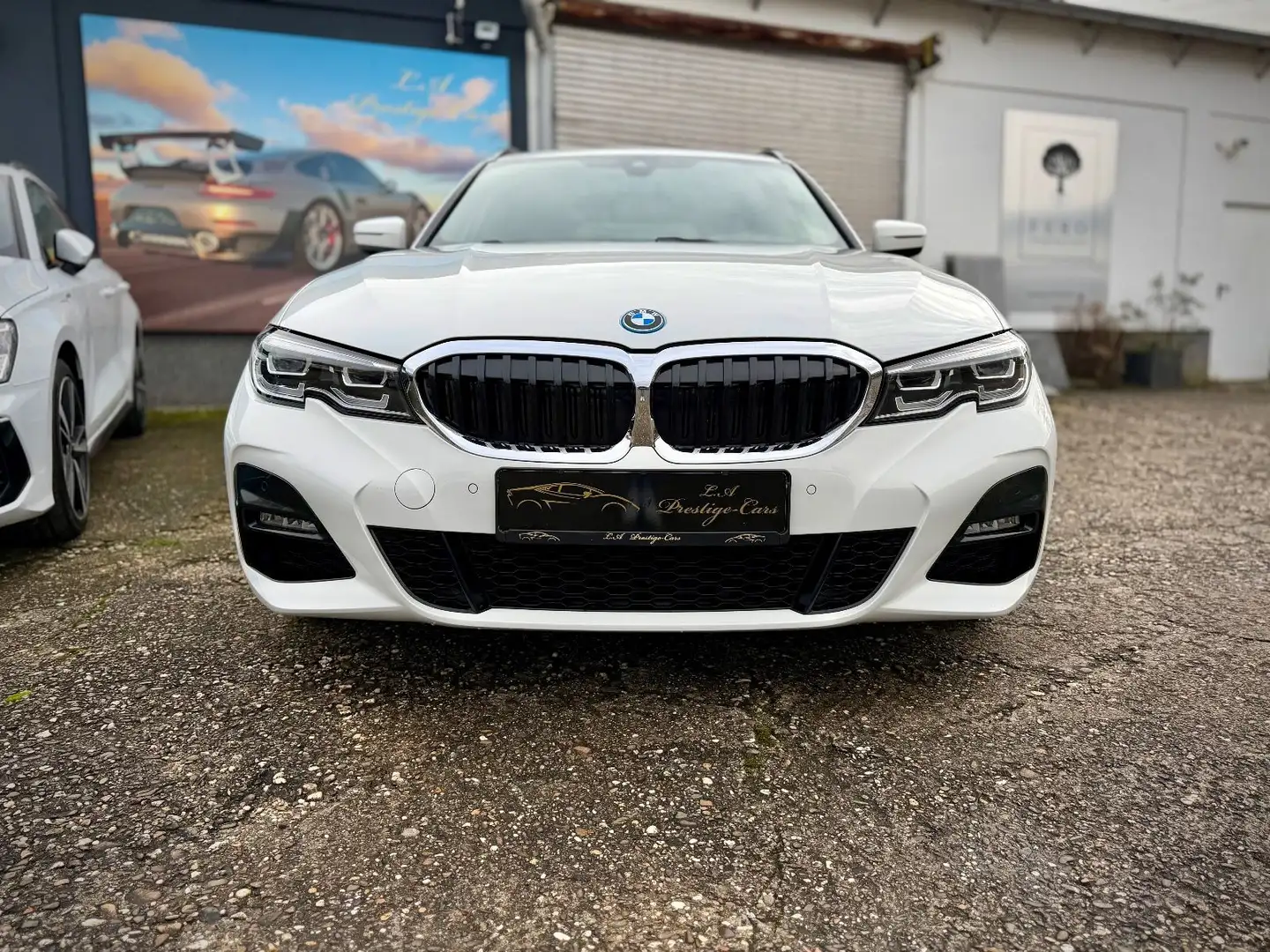 BMW 320 e Touring X-Drive M-Sport Paket*LED*ANK* Blanc - 2