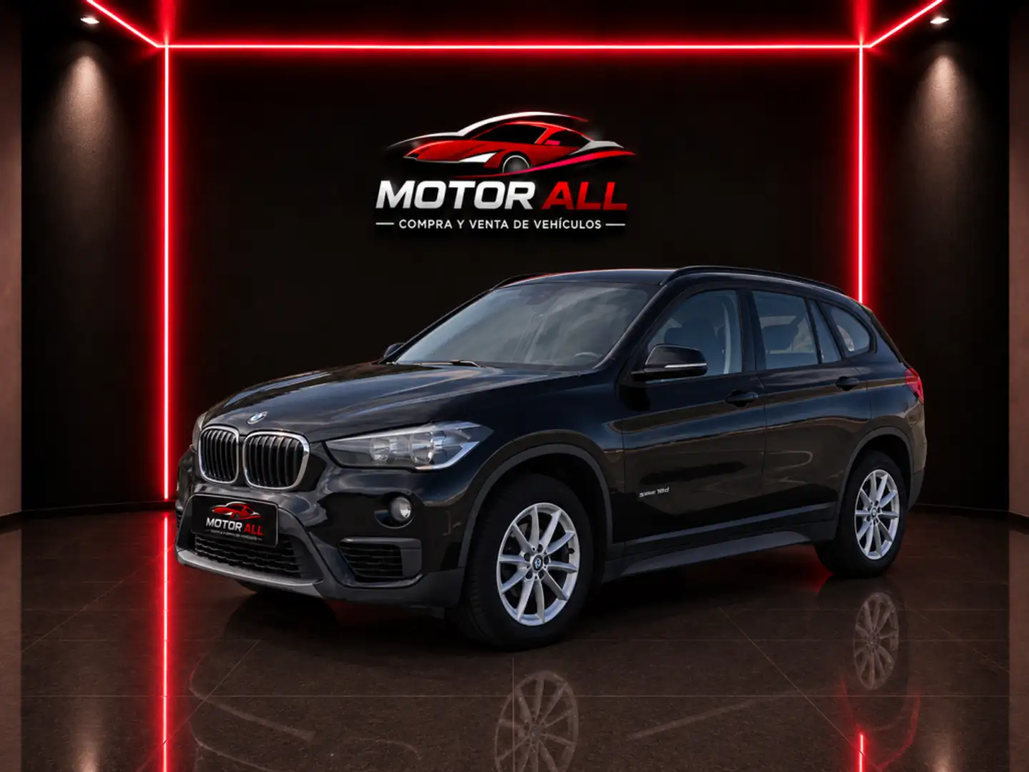 BMW X1 sDrive 16d Business Negro - 1