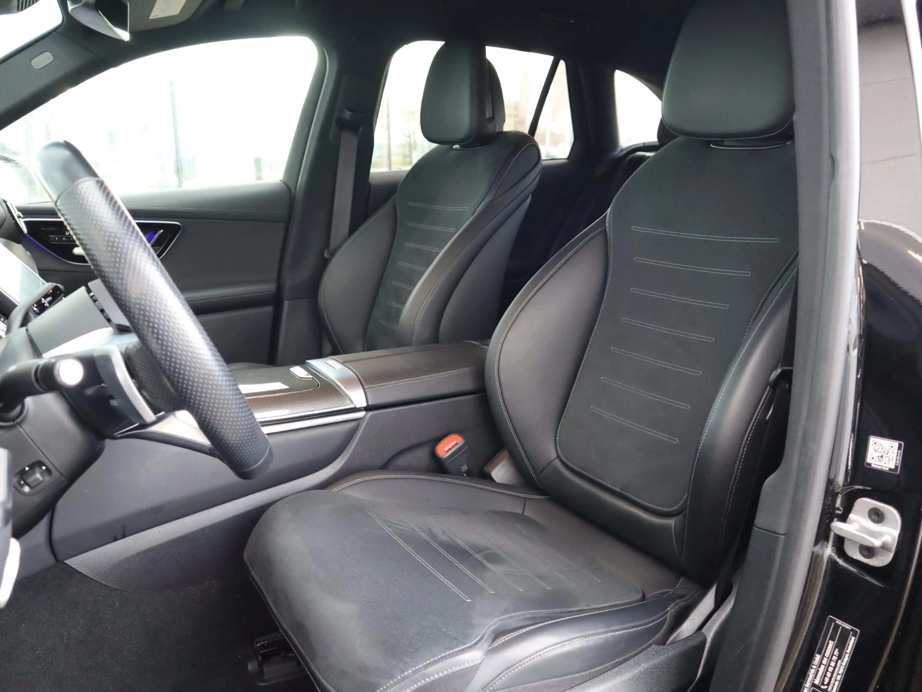 Mercedes-Benz GLC 400 e 4MATIC AMG line — photo 14