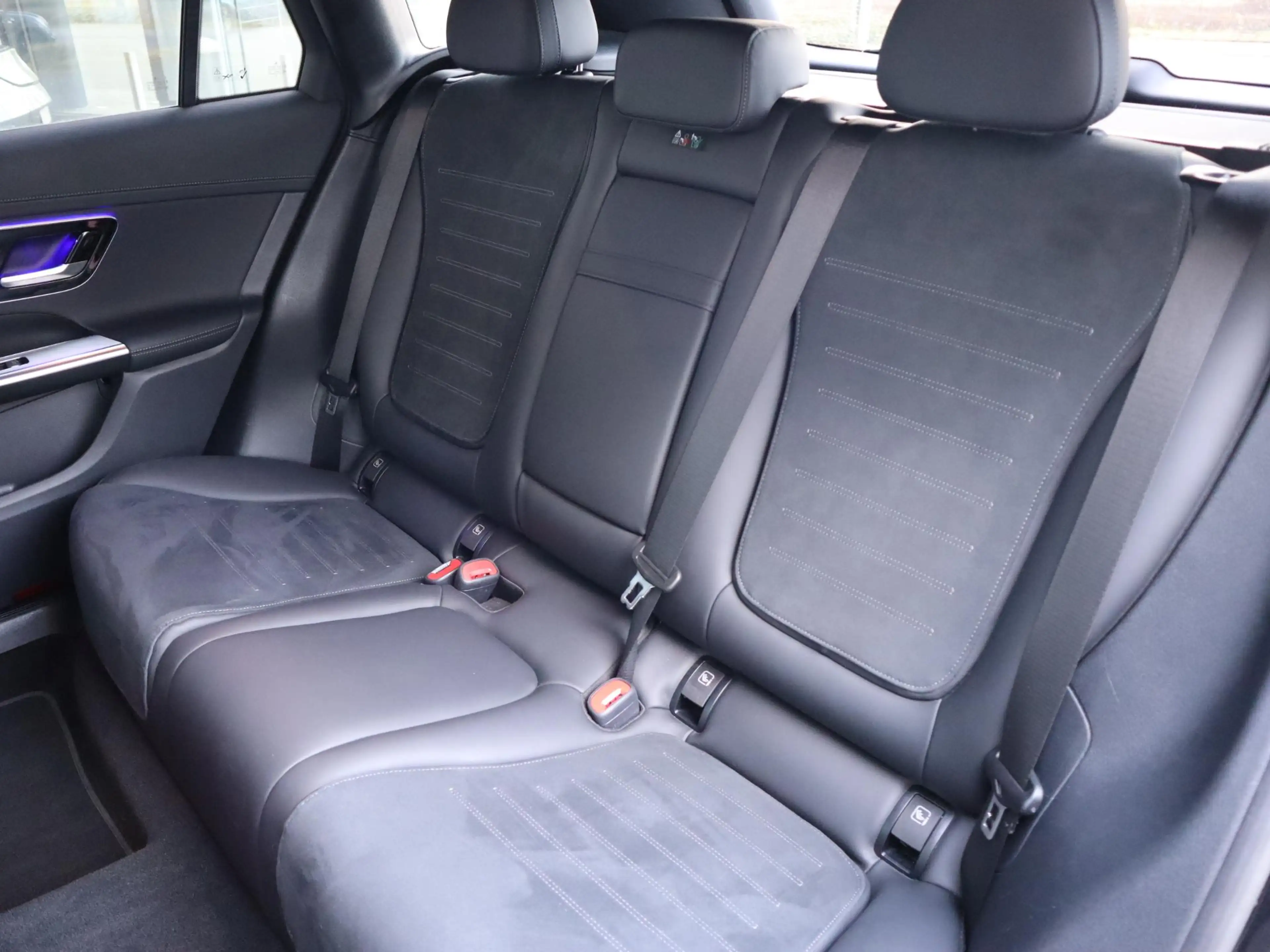 Mercedes-Benz GLC 400 e 4MATIC AMG line — photo 13