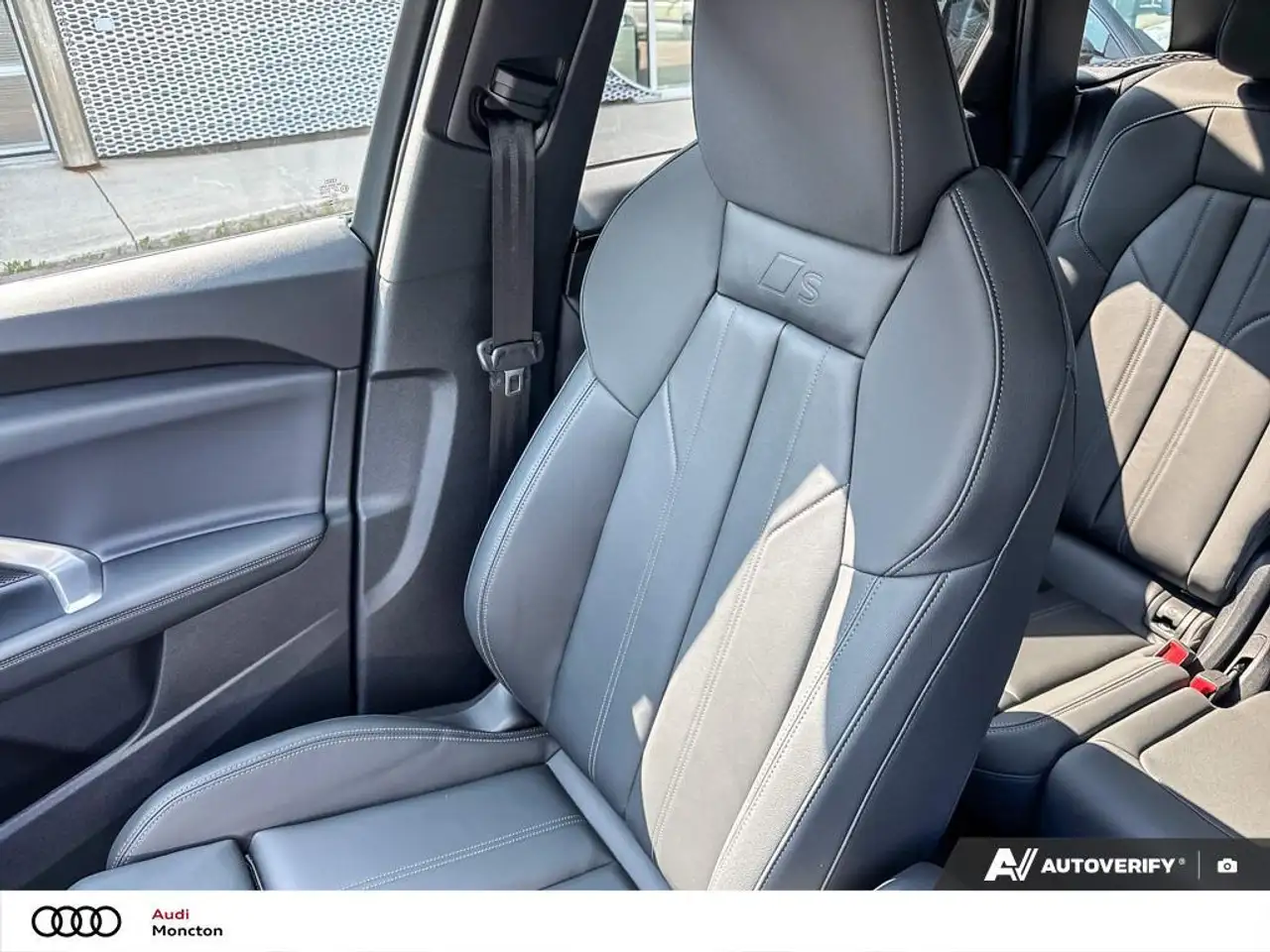 Audi Q5 снимка Audi Q5