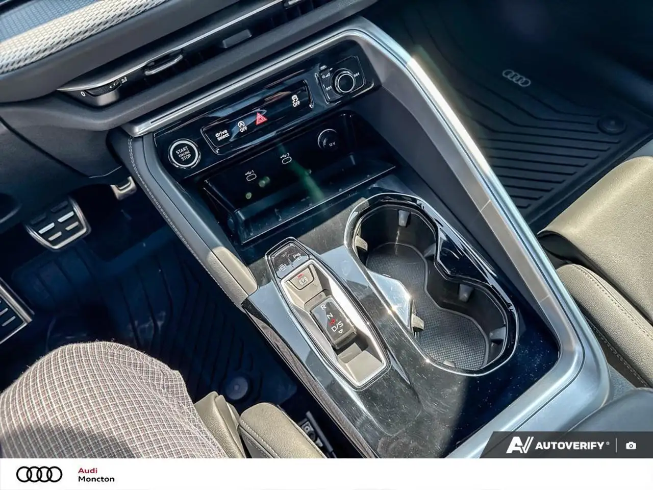 Audi Q5 снимка Audi Q5