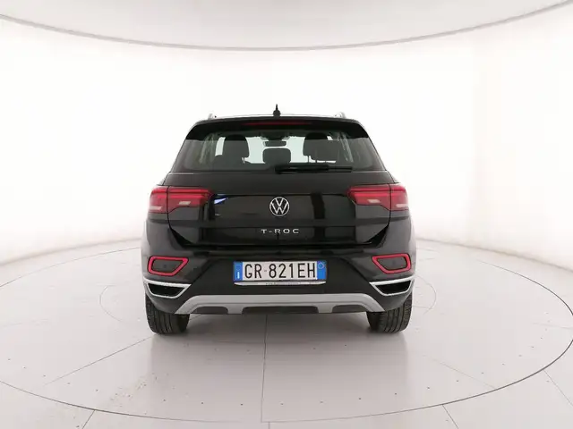 Volkswagen T-Roc view 4