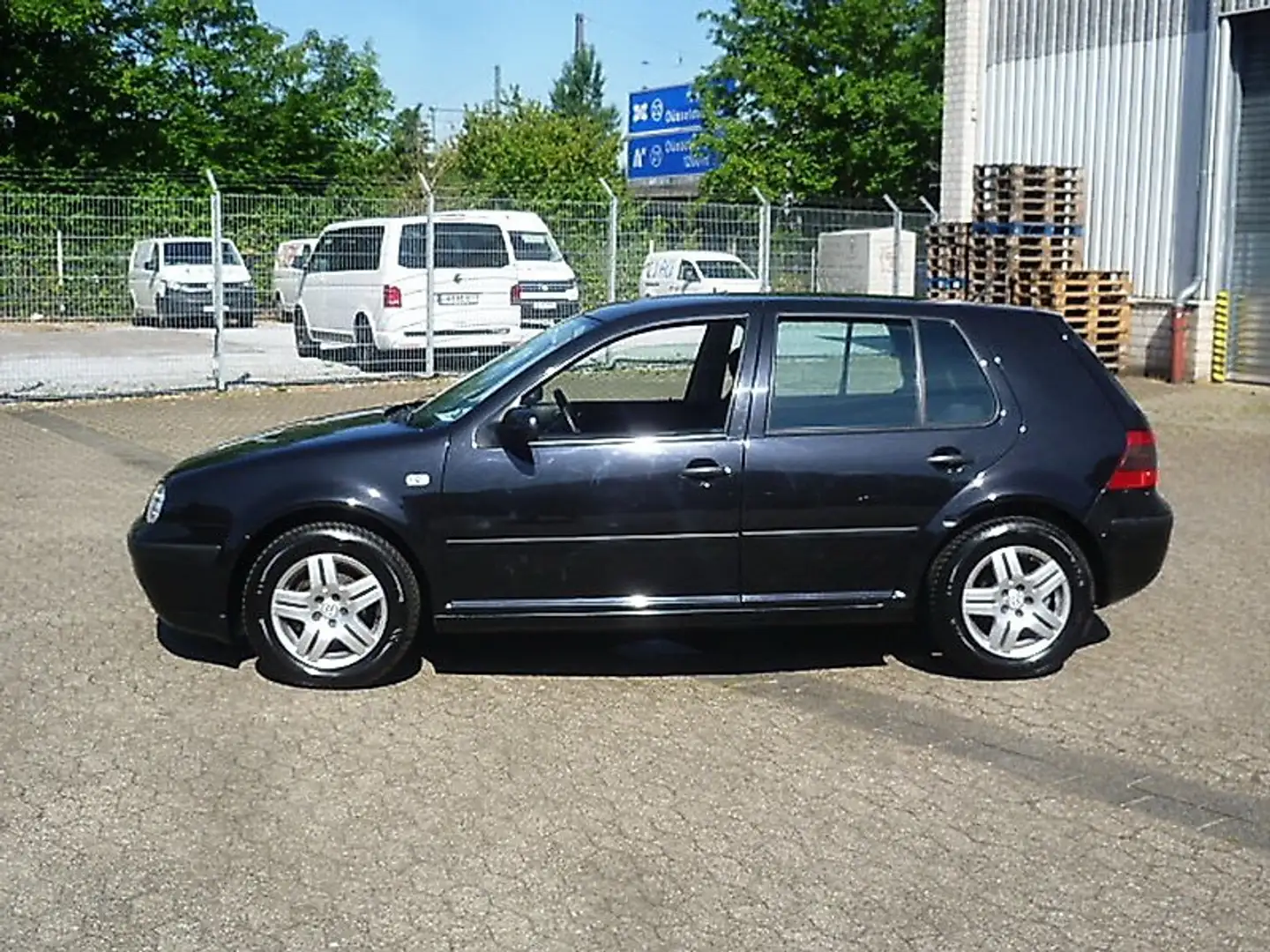 Volkswagen Golf 1.4i 16V Special 4-türig Schwarzmet. Klima Alu Noir - 2