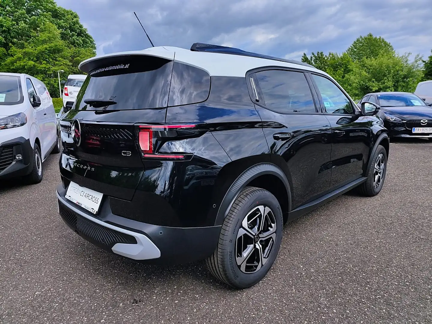 Citroen C3 Aircross Citroen C3 Aircoss Hybrid mHEV 145 ë-DSC6 Autom... Schwarz - 2