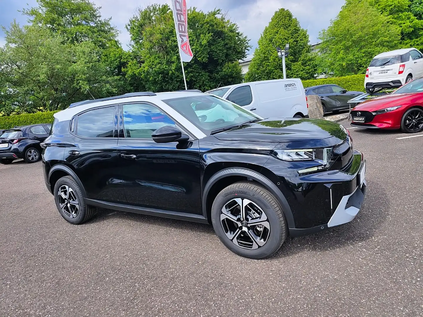 Citroen C3 Aircross Citroen C3 Aircoss Hybrid mHEV 145 ë-DSC6 Autom... Schwarz - 1