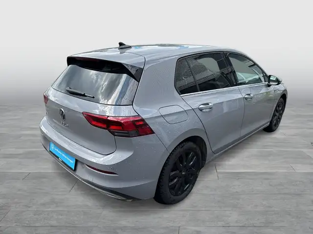 Volkswagen Golf view 6