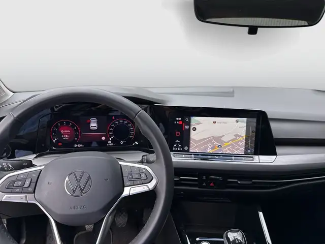 Volkswagen Golf view 11