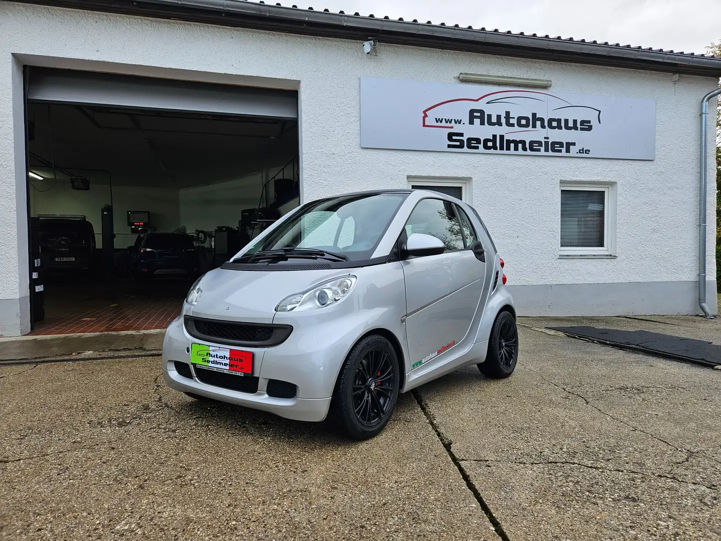 smart forTwo Micro Hybrid Drive 52kW Passion Grau - 1