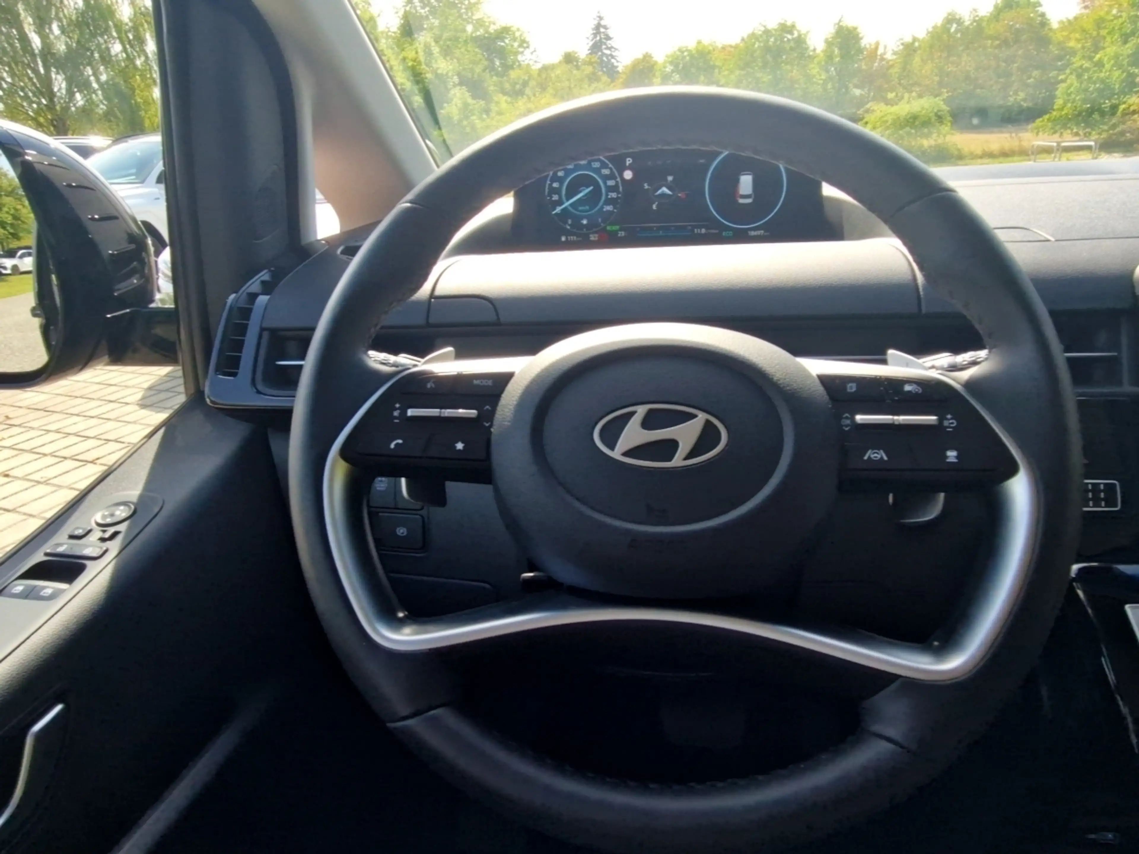 Hyundai STARIA 1.6 T-GDI Trend HEV (225PS) 9-Sitzer — photo 9