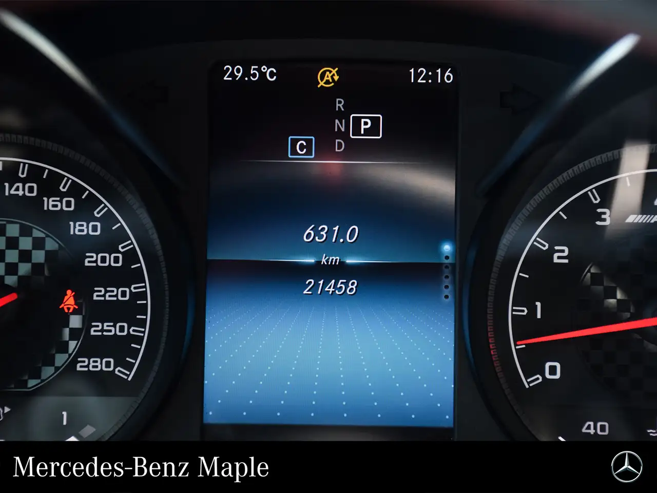 Mercedes-Benz C-Class снимка Mercedes-Benz C-Class